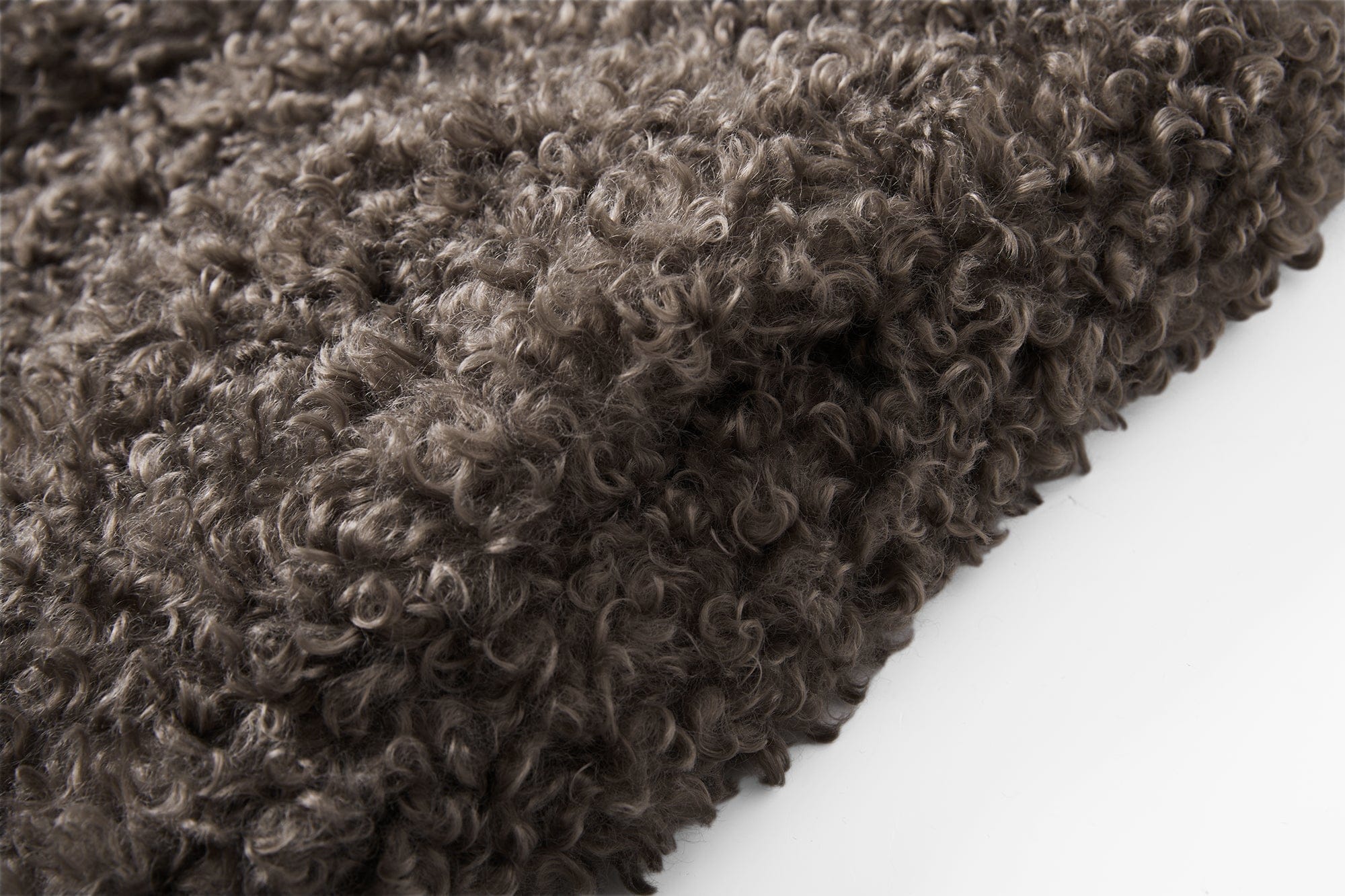 SAME FLOW Curly Faux Shearling Toggle Vest