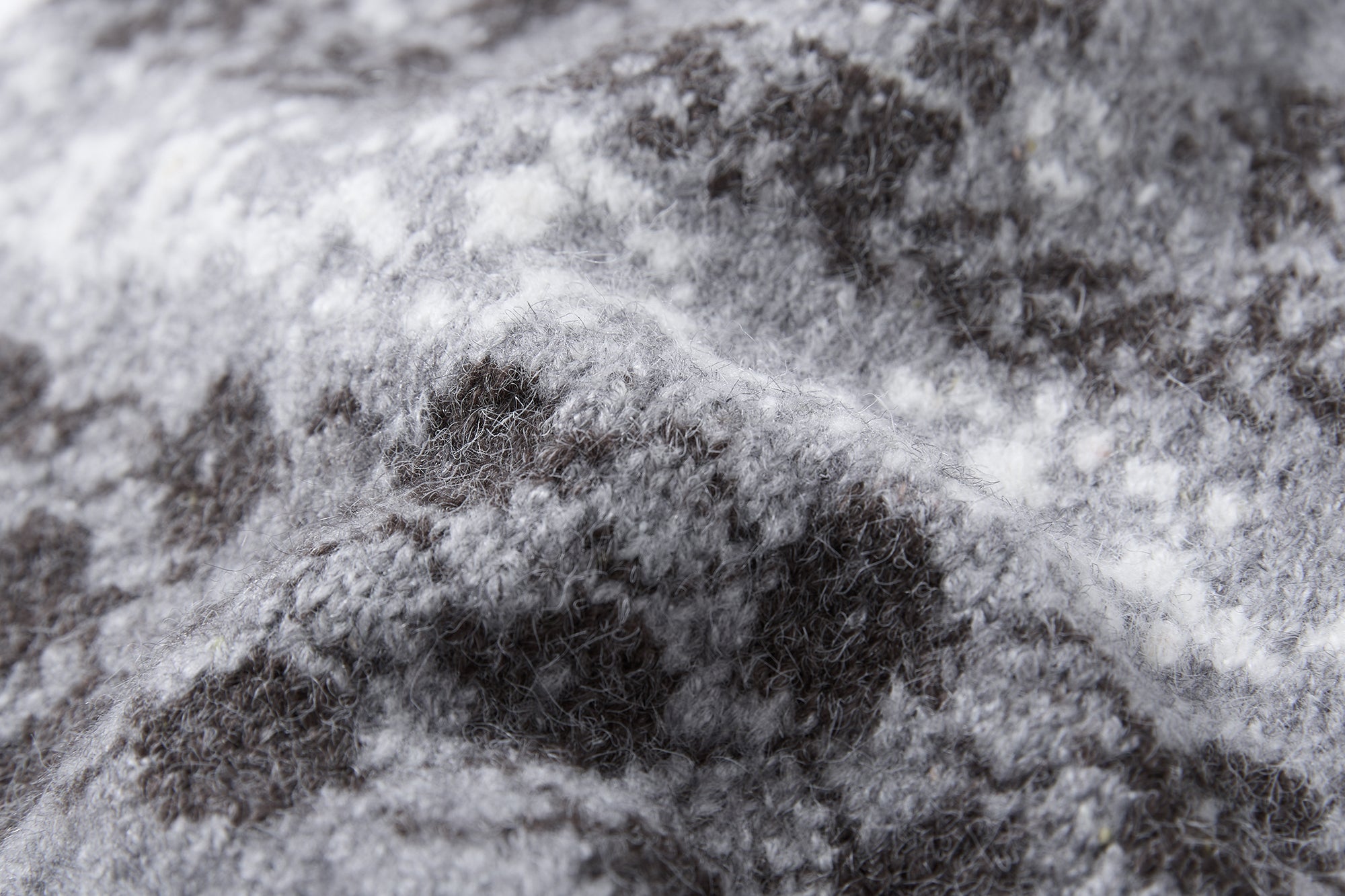 SAME FLOW Raw Edge Jacquard Wool-Blend Beanie