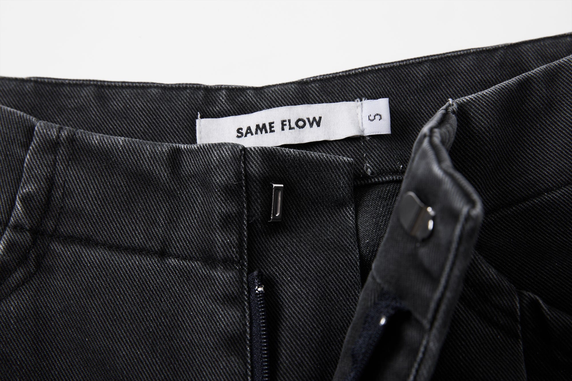 SAME FLOW Plaid Belt Pleated Wide-Leg Pants