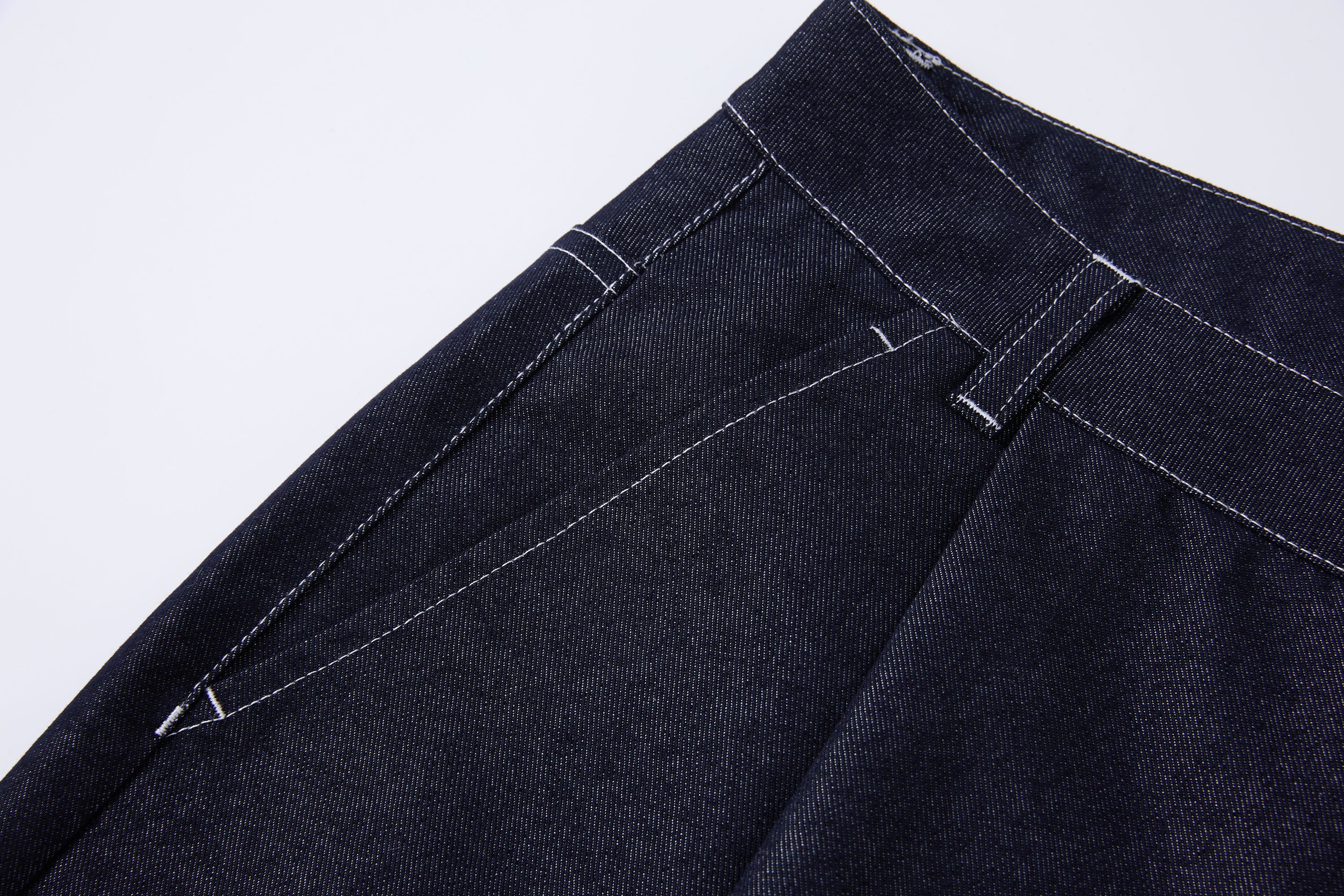 SAME FLOW Lace-Hem Denim Shorts
