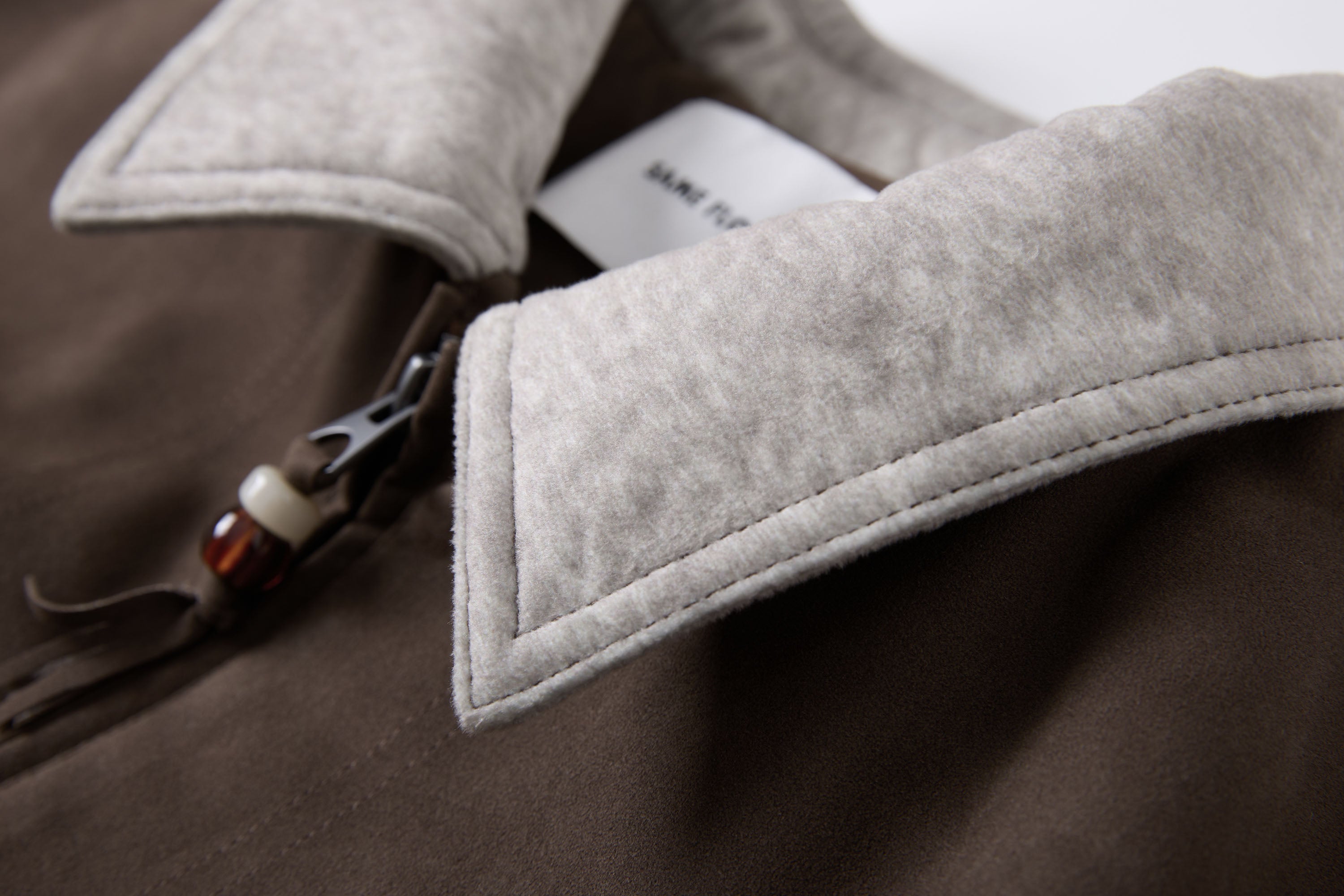 SAME FLOW Contrast Collar Embroidered Suede Jacket