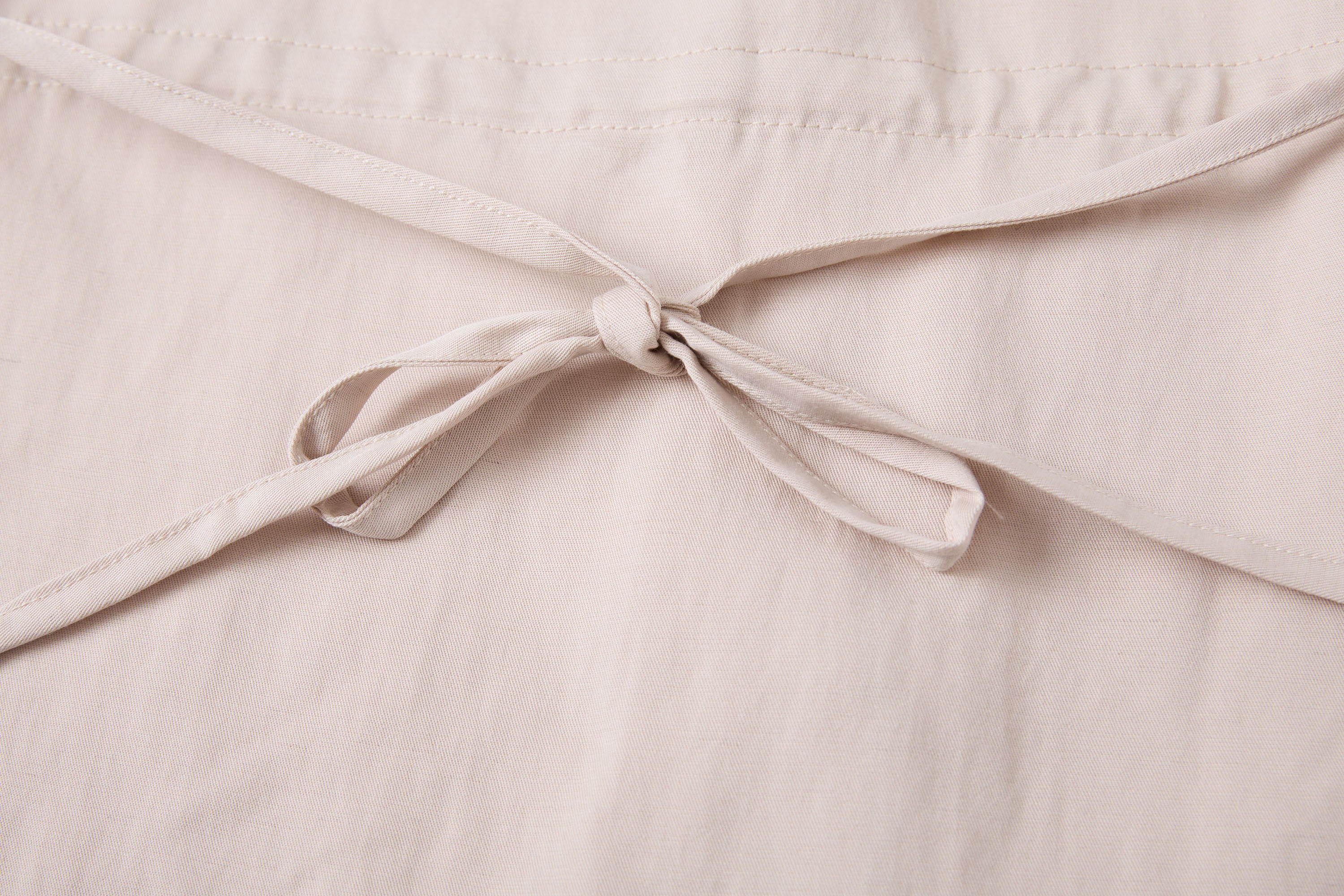 SAME FLOW Floral Embroidered Back-Drawstring Shirt