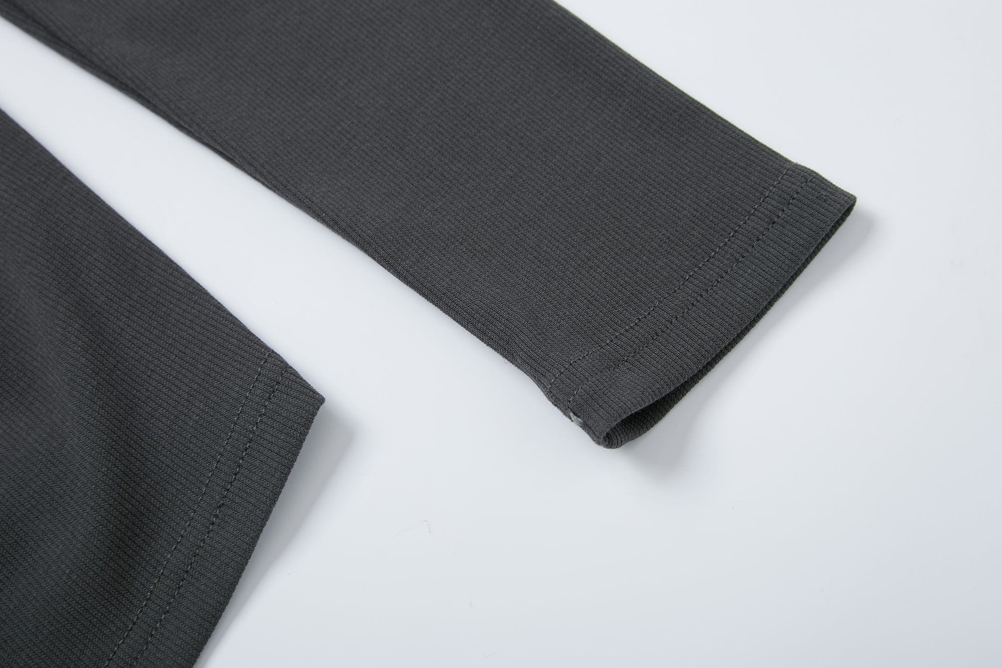 SAME FLOW Ruched Back Paneled Long Sleeve Tee