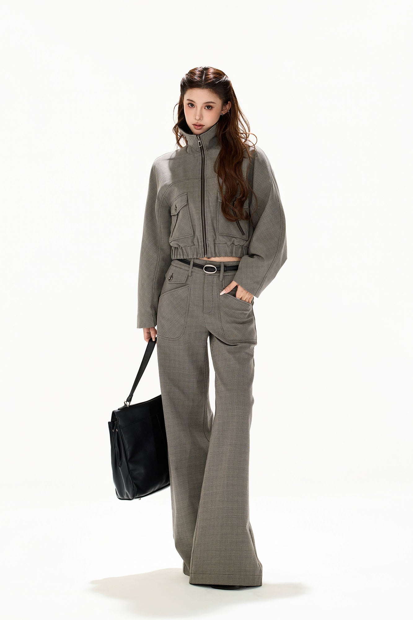 CYGNENOYR Retro Plaid Panel Raglan Cropped Jacket