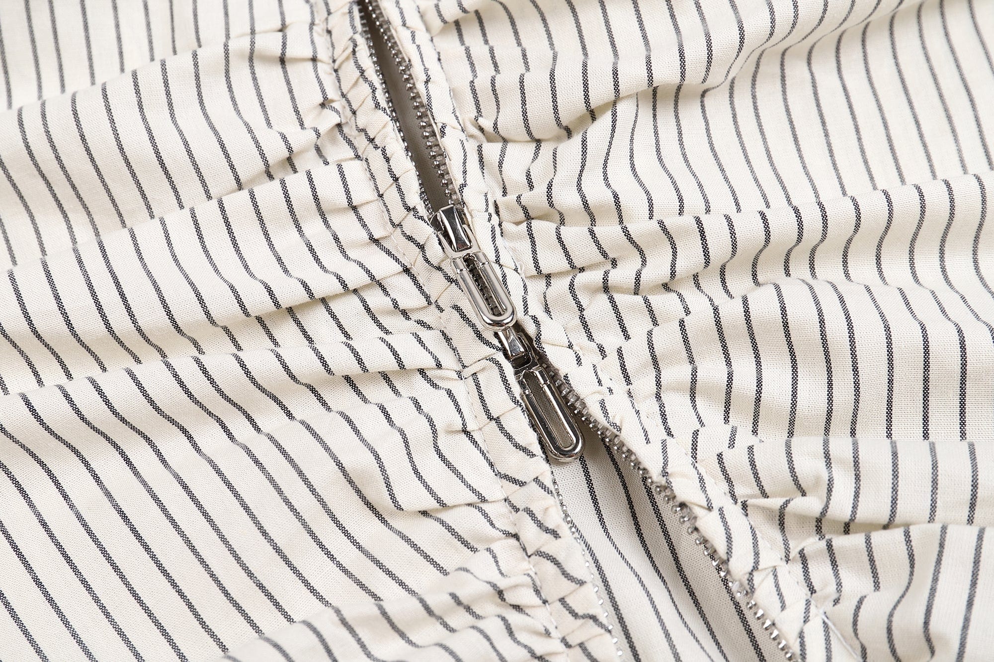 FAYCHUI Star-Embroidered Ruched Zip Shirt