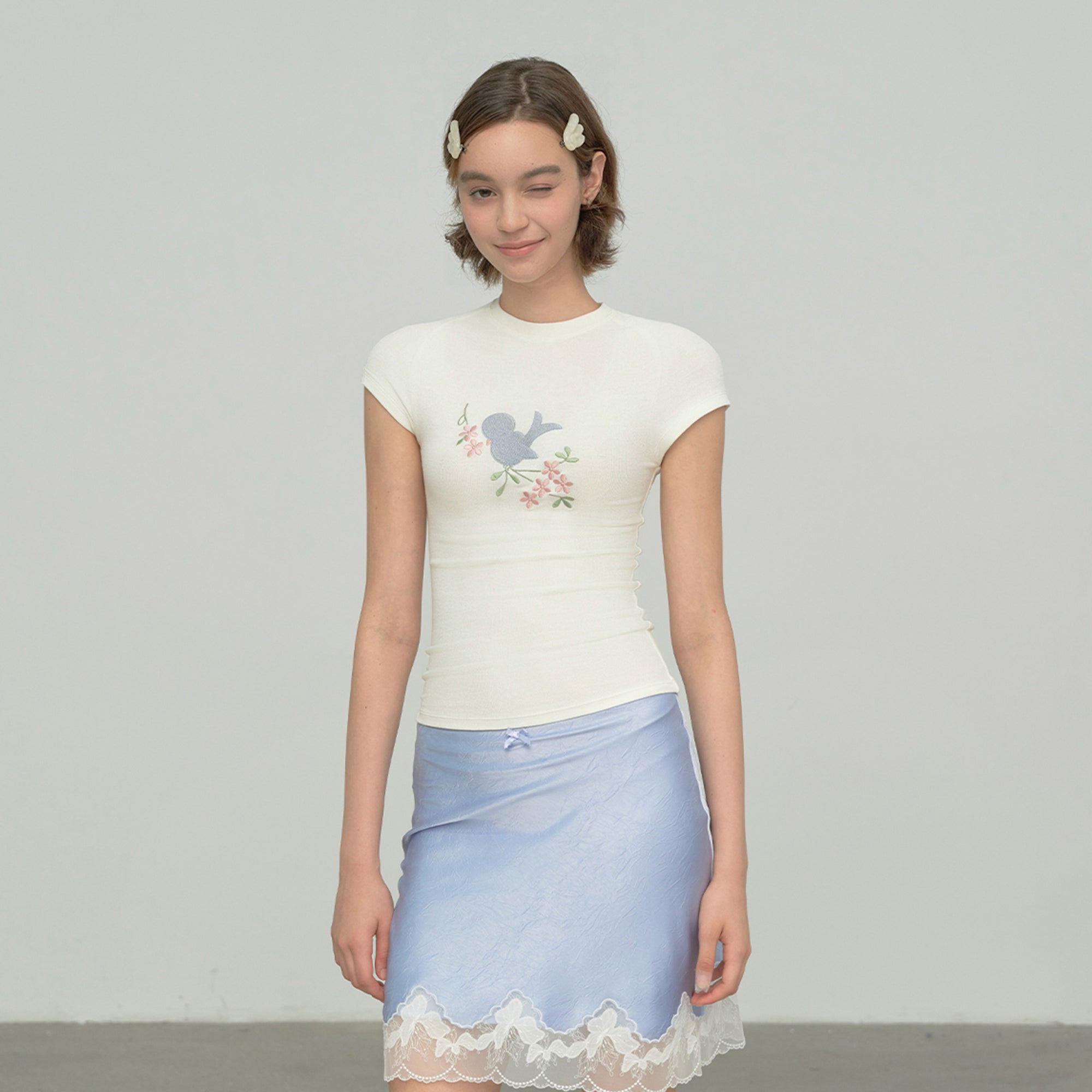 CHICCHICK Embroidered Bird Graphic T-Shirt