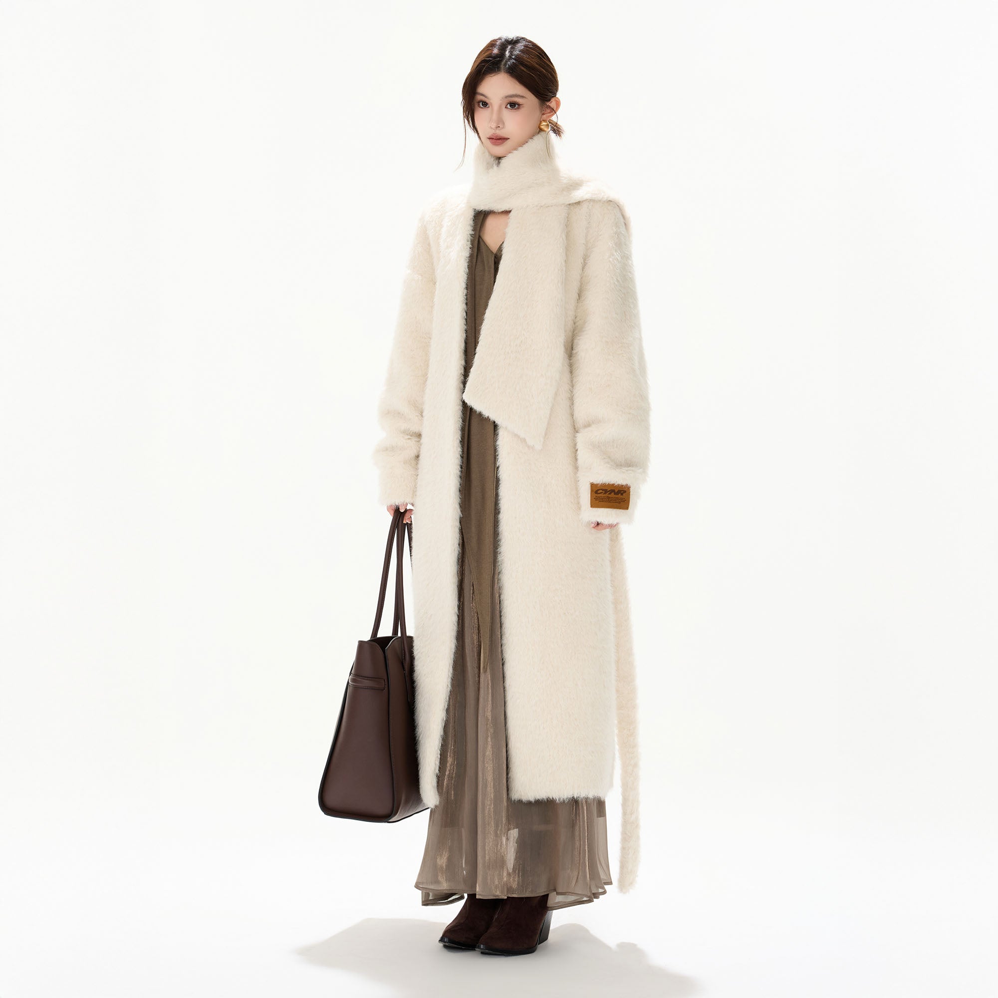 CYGNENOYR Classic Plush Wool-Blend Longline Coat