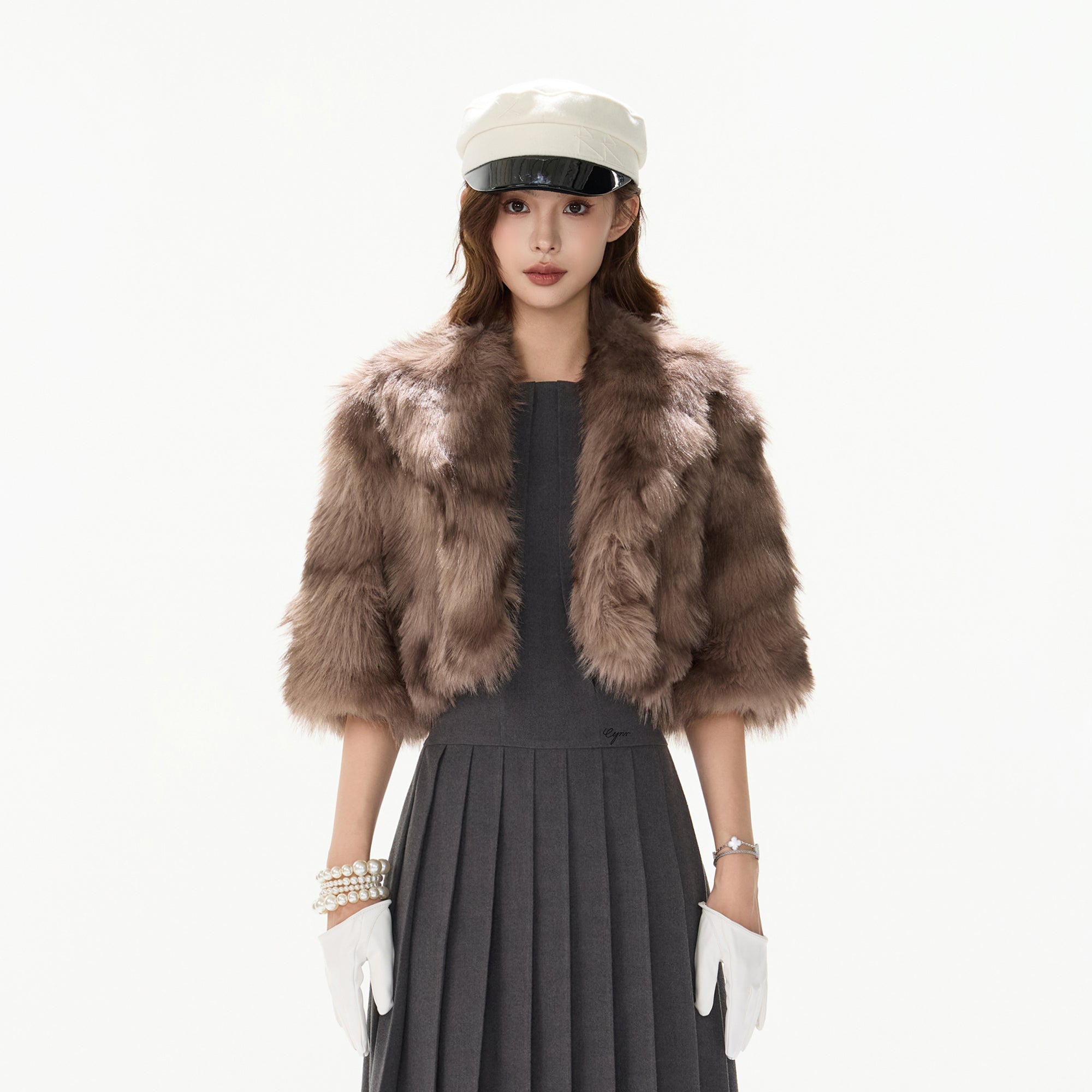 CYGNENOYR Faux Fur Half-Sleeve Cropped Jacket Khaki