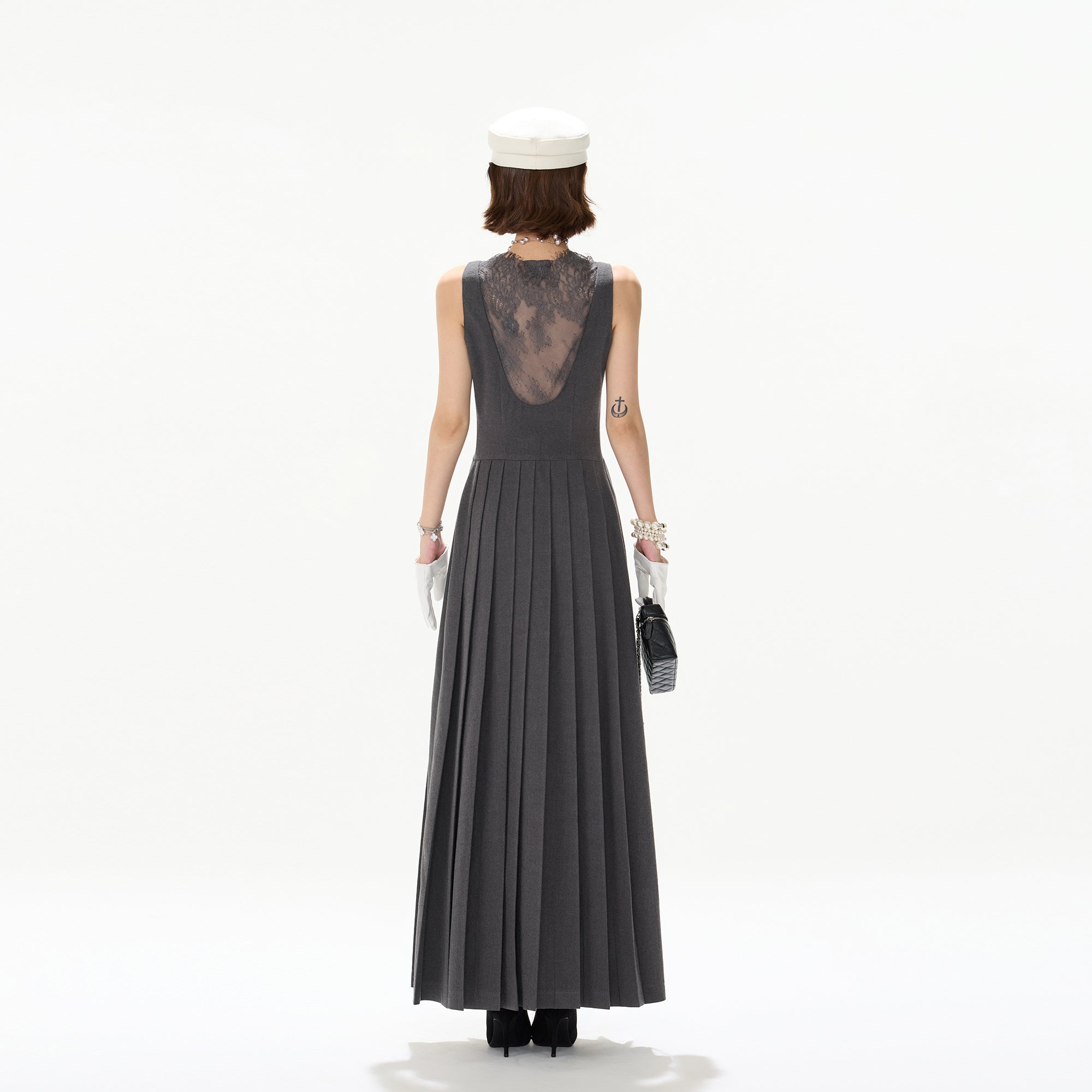 CYGNENOYR Brushed Lace-Back Pleated Maxi Dress Gray