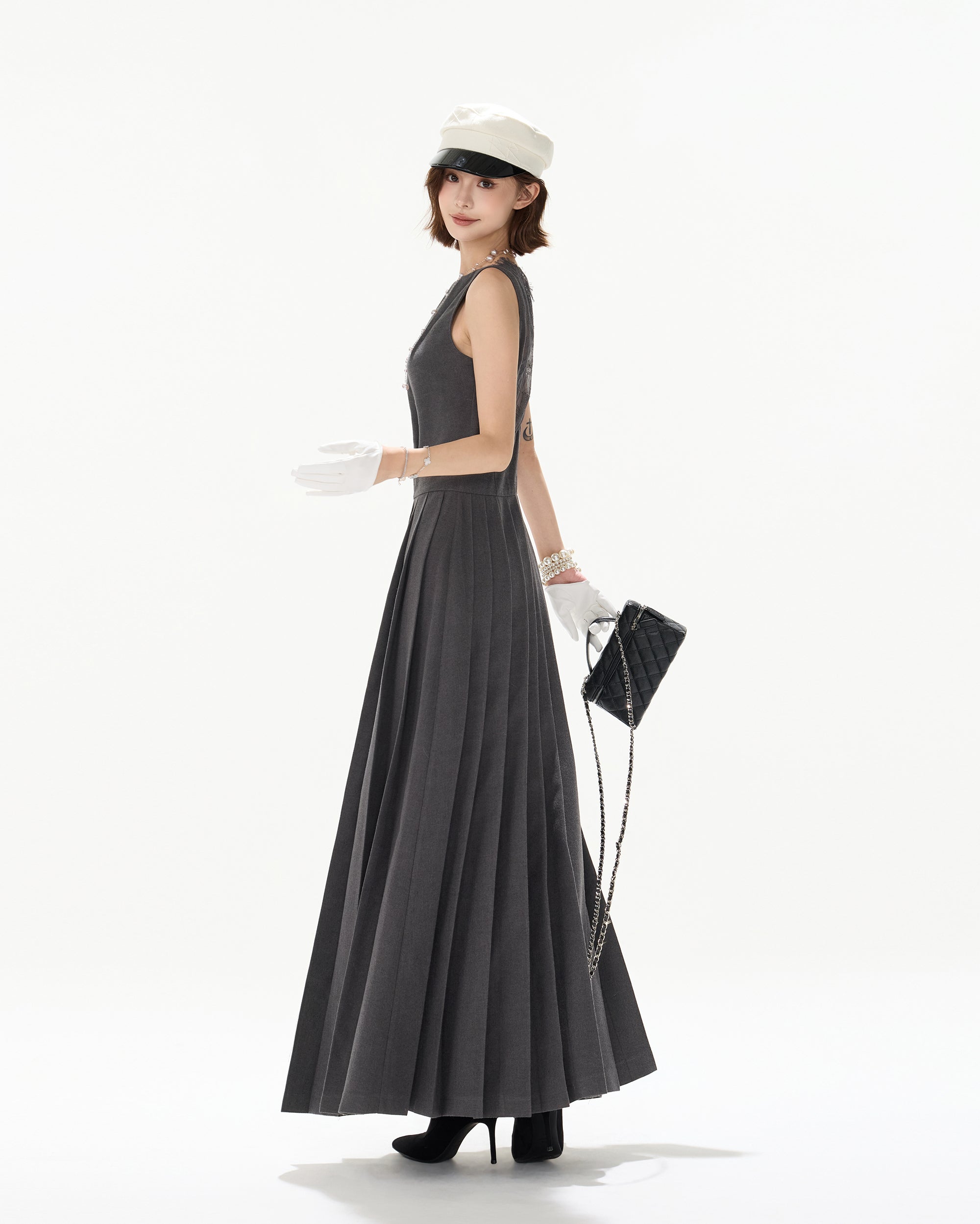 CYGNENOYR Brushed Lace-Back Pleated Maxi Dress Gray