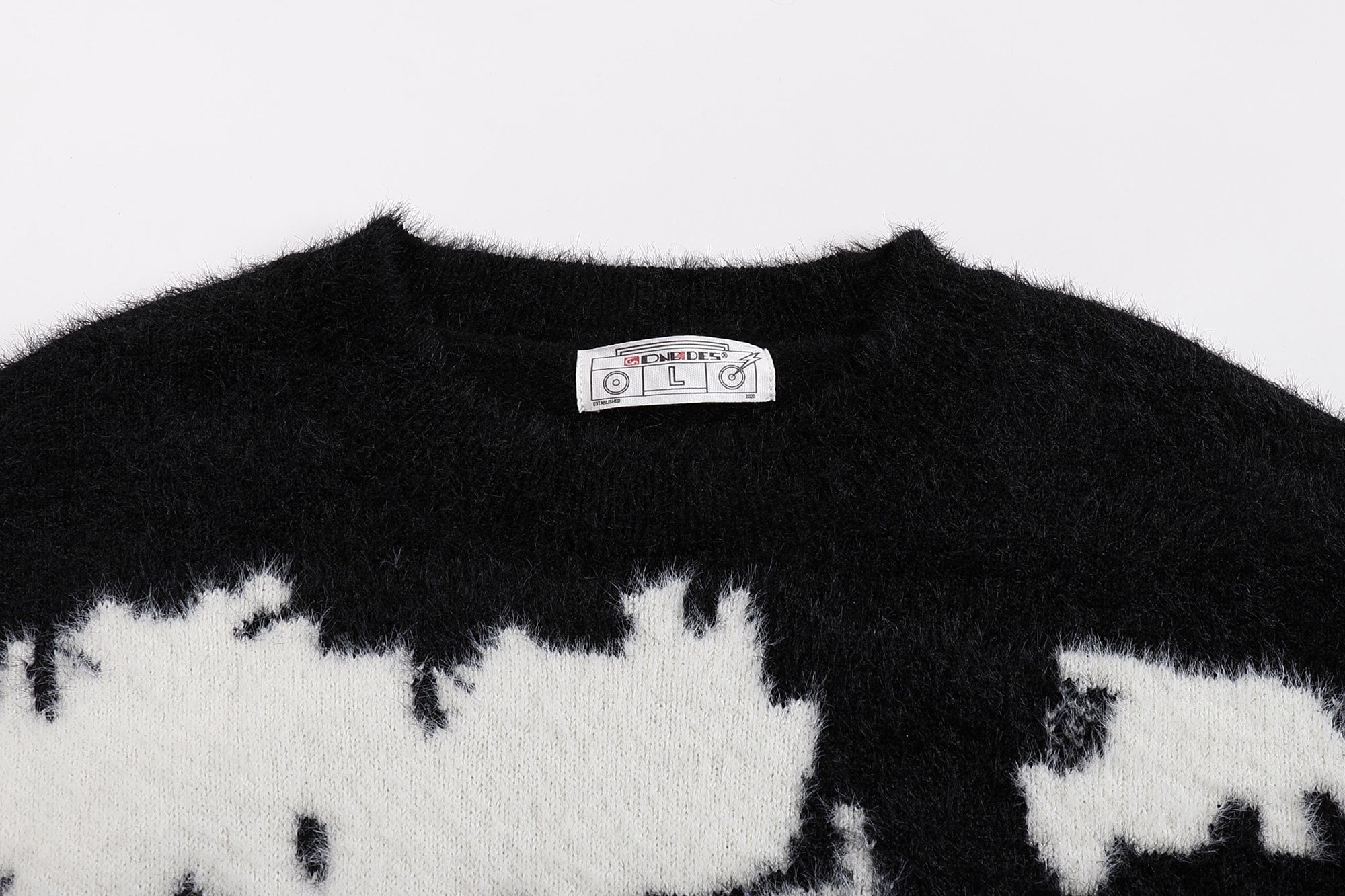 FAYCHUI Contrast Star Jacquard Fuzzy Sweater