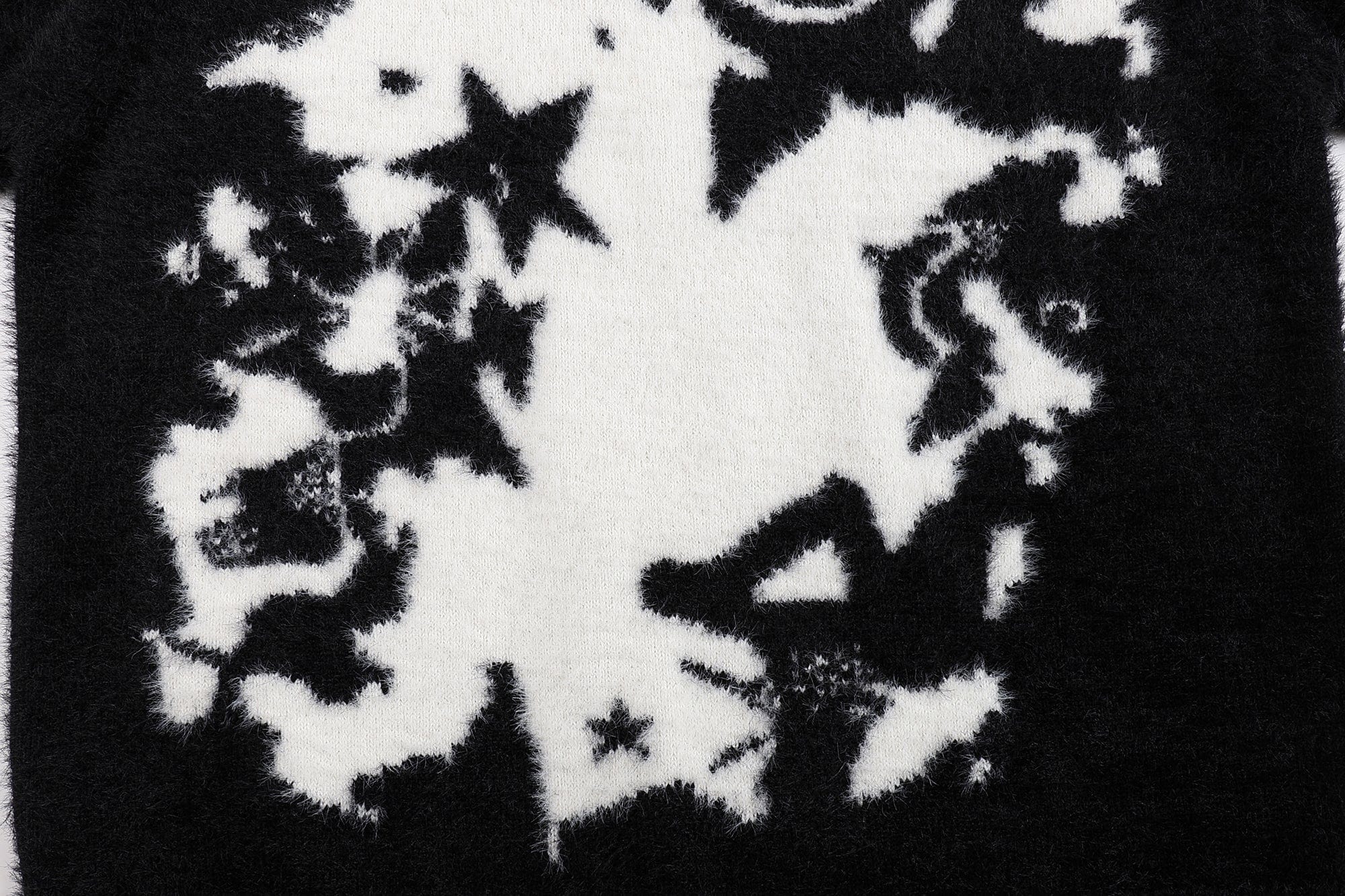 FAYCHUI Contrast Star Jacquard Fuzzy Sweater