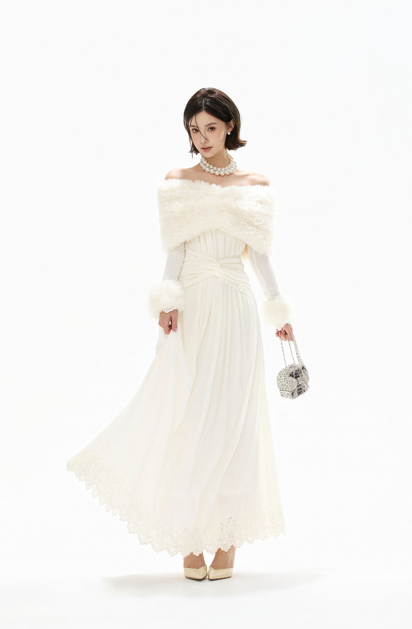 CYNR Faux Fur Stole Lace Trim Maxi Dress