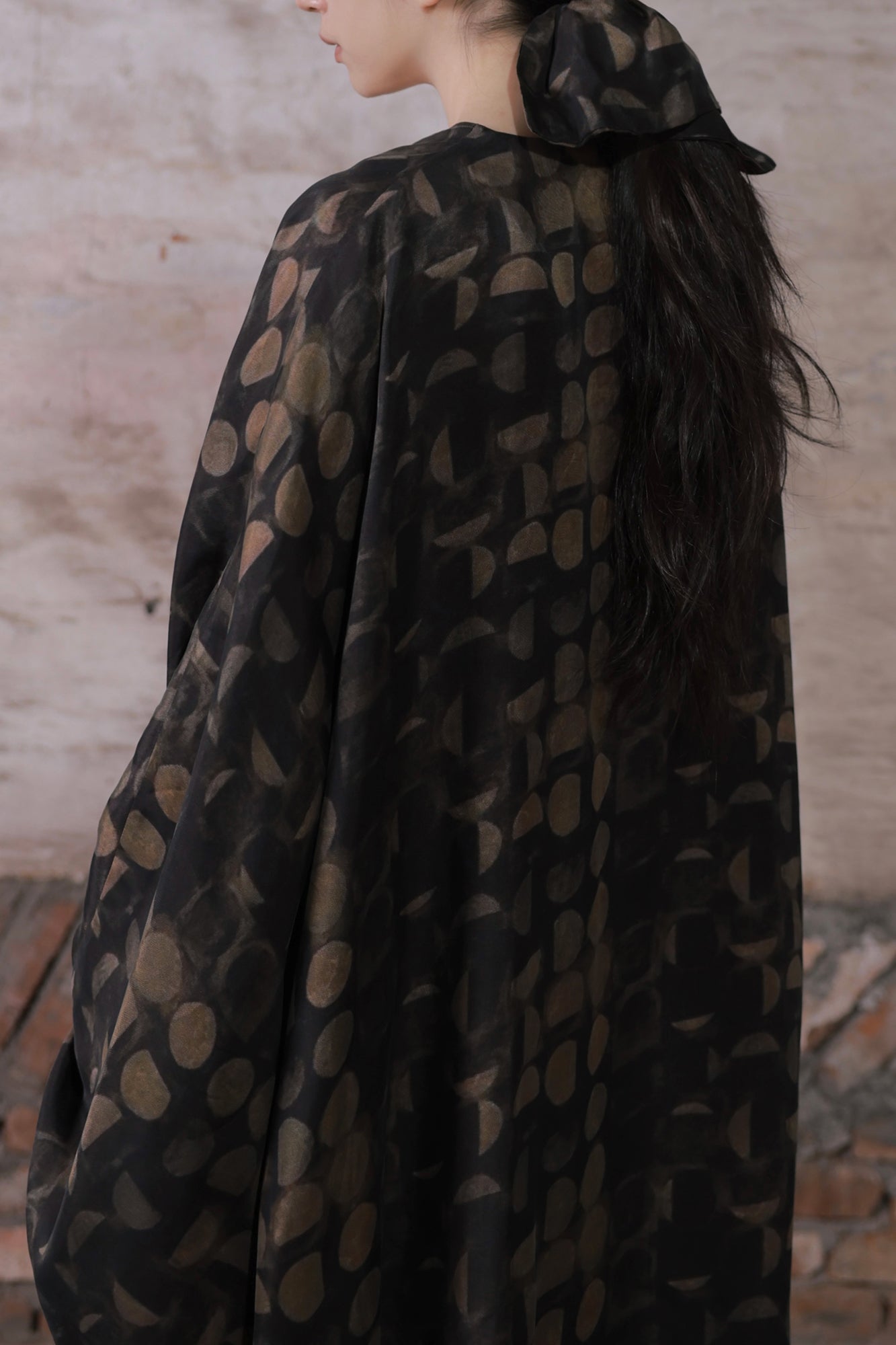 INCH LIM Asymmetric Polka-Dot Full-Print Jacket