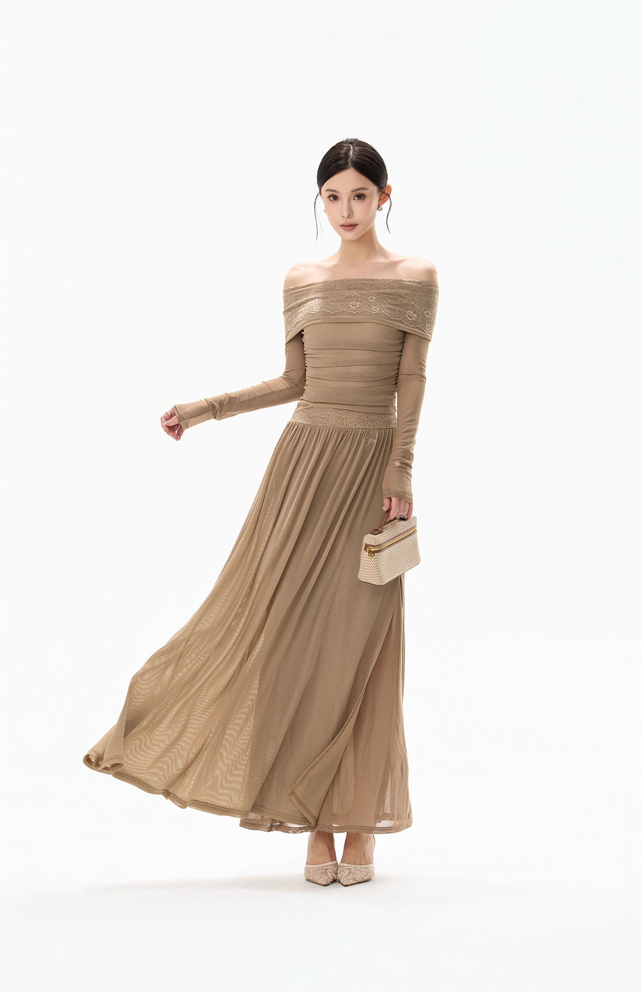 CYNR Off-Shoulder Lace-Trim Ruched Maxi Dress