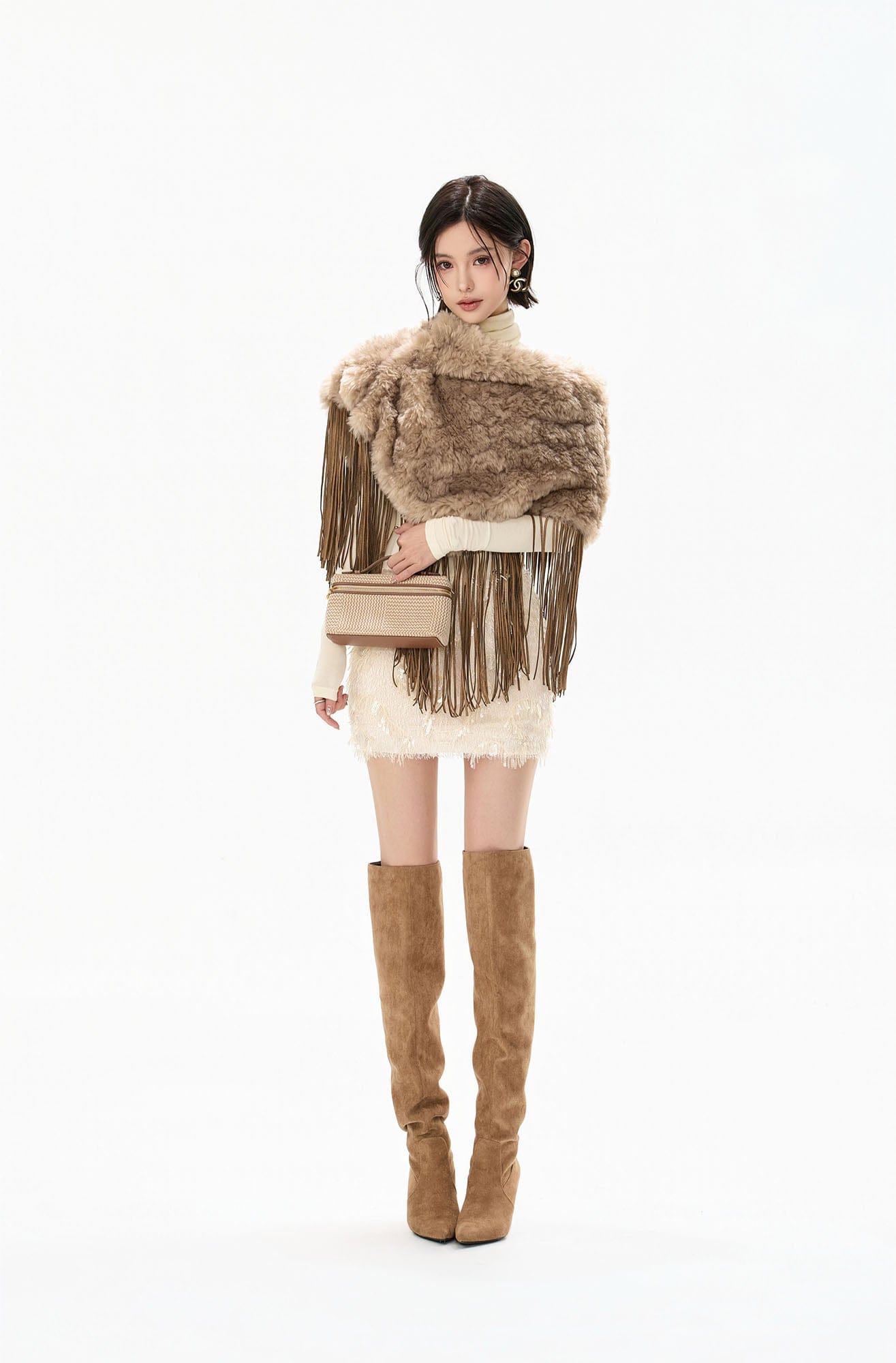 CYNR Faux Fur Fringe Capelet