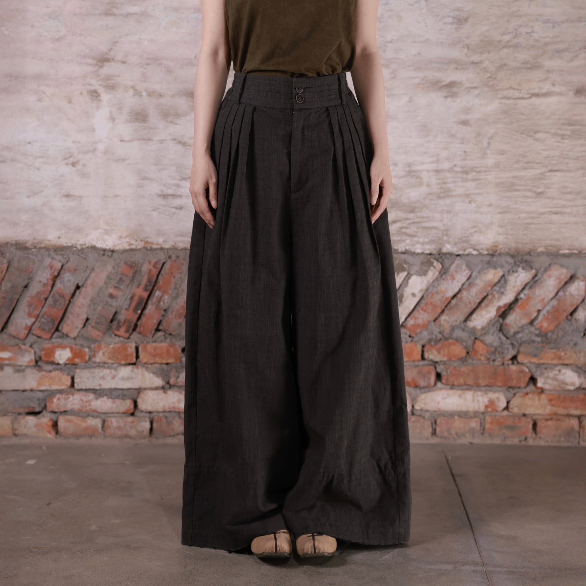 INCH LIM Pleated Wide-Leg Cinch-Hem Pants