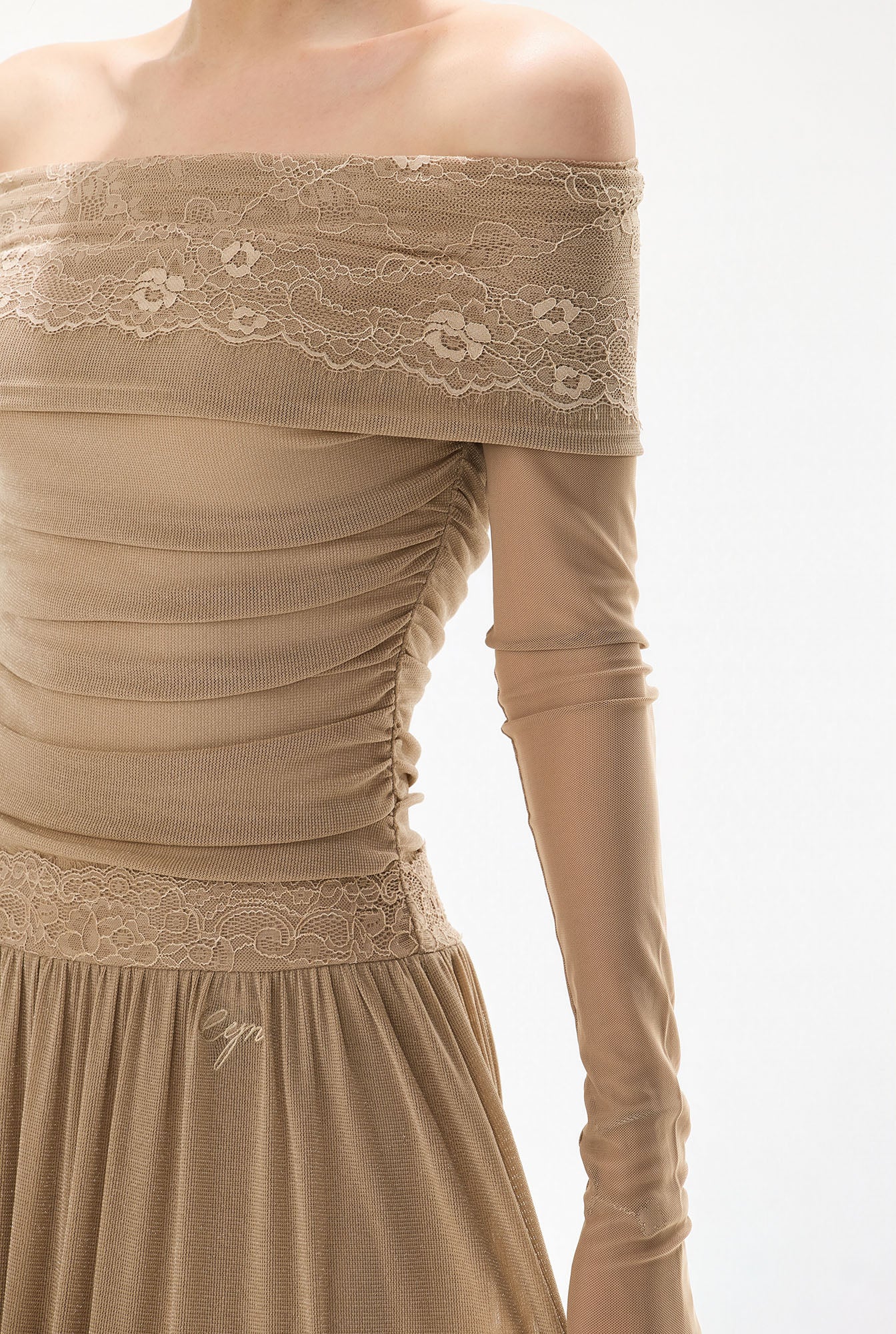 CYNR Off-Shoulder Lace-Trim Ruched Maxi Dress