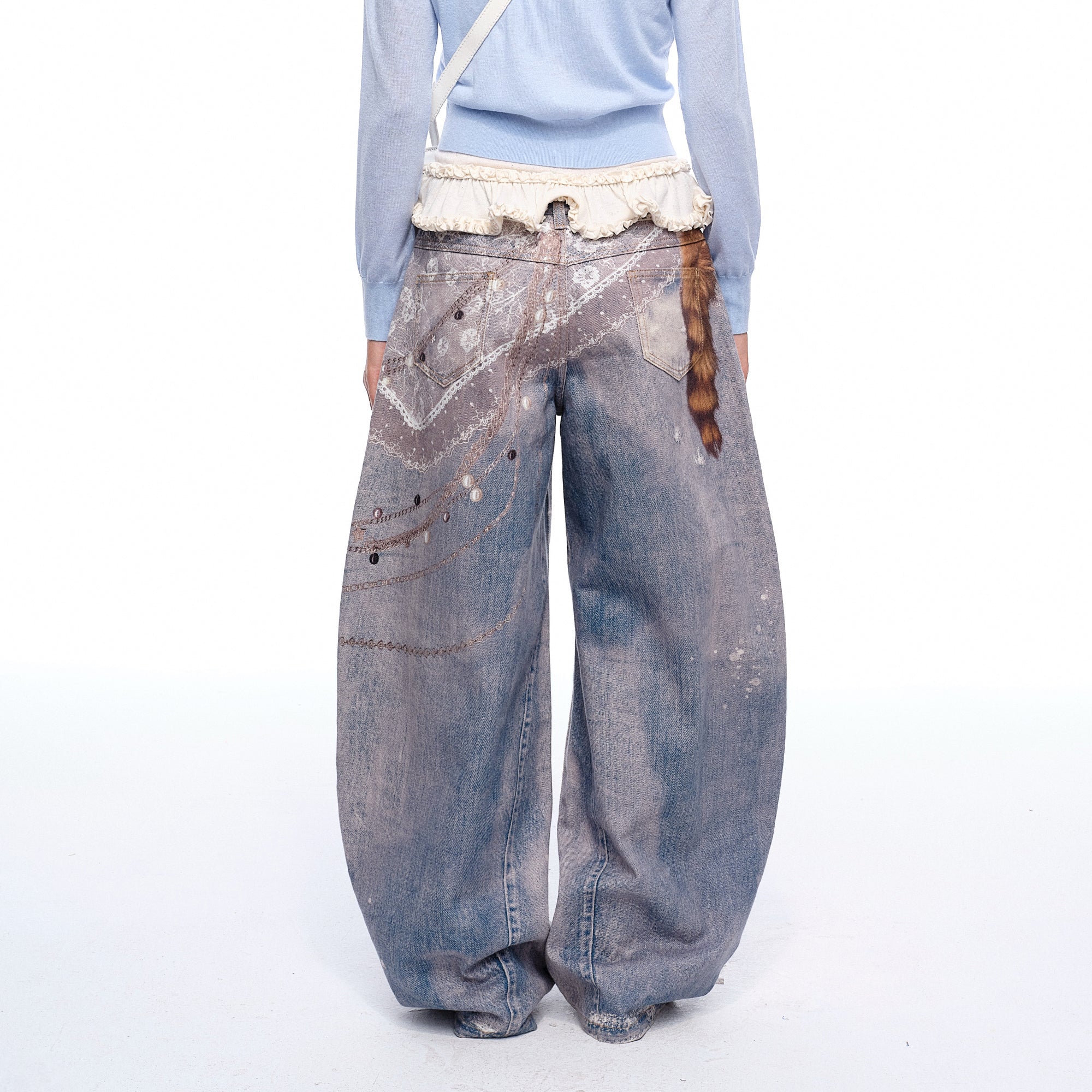 MOF Pearl Chain Graphic Washed Curved Jeans
