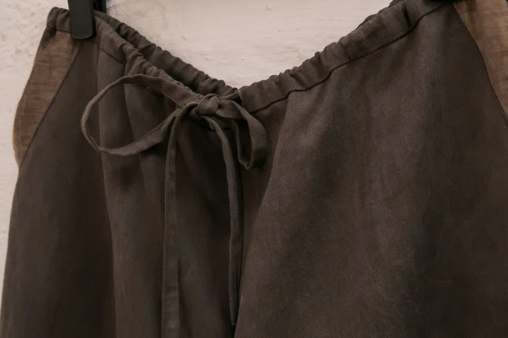 INCH LIM Contrast-Trim Drawstring Wide-Leg Pants