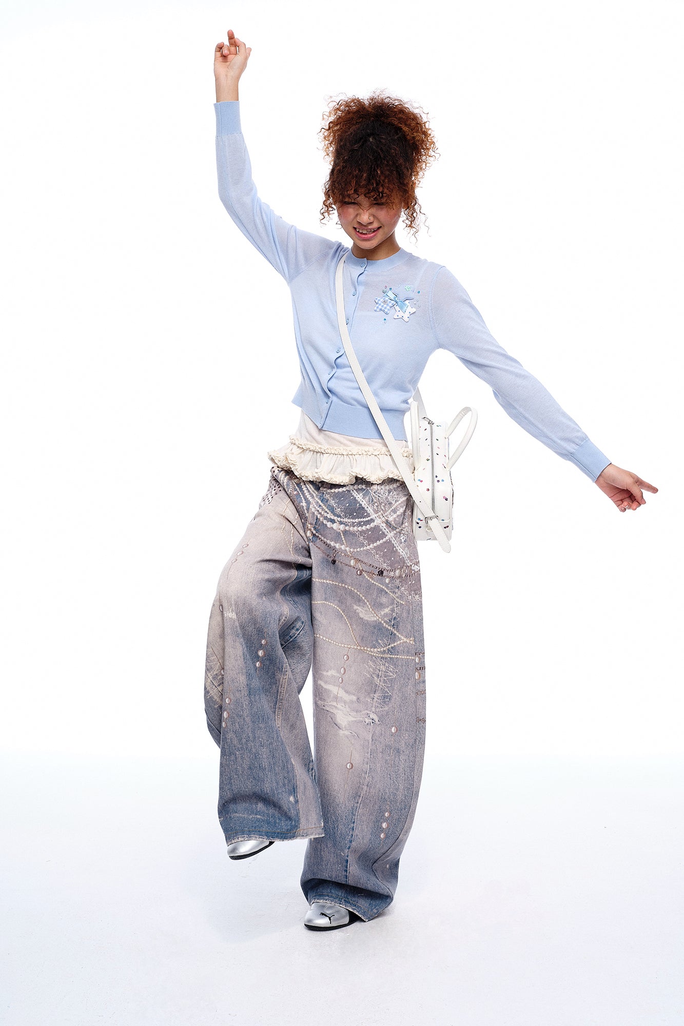 MOF Pearl Chain Graphic Washed Curved Jeans