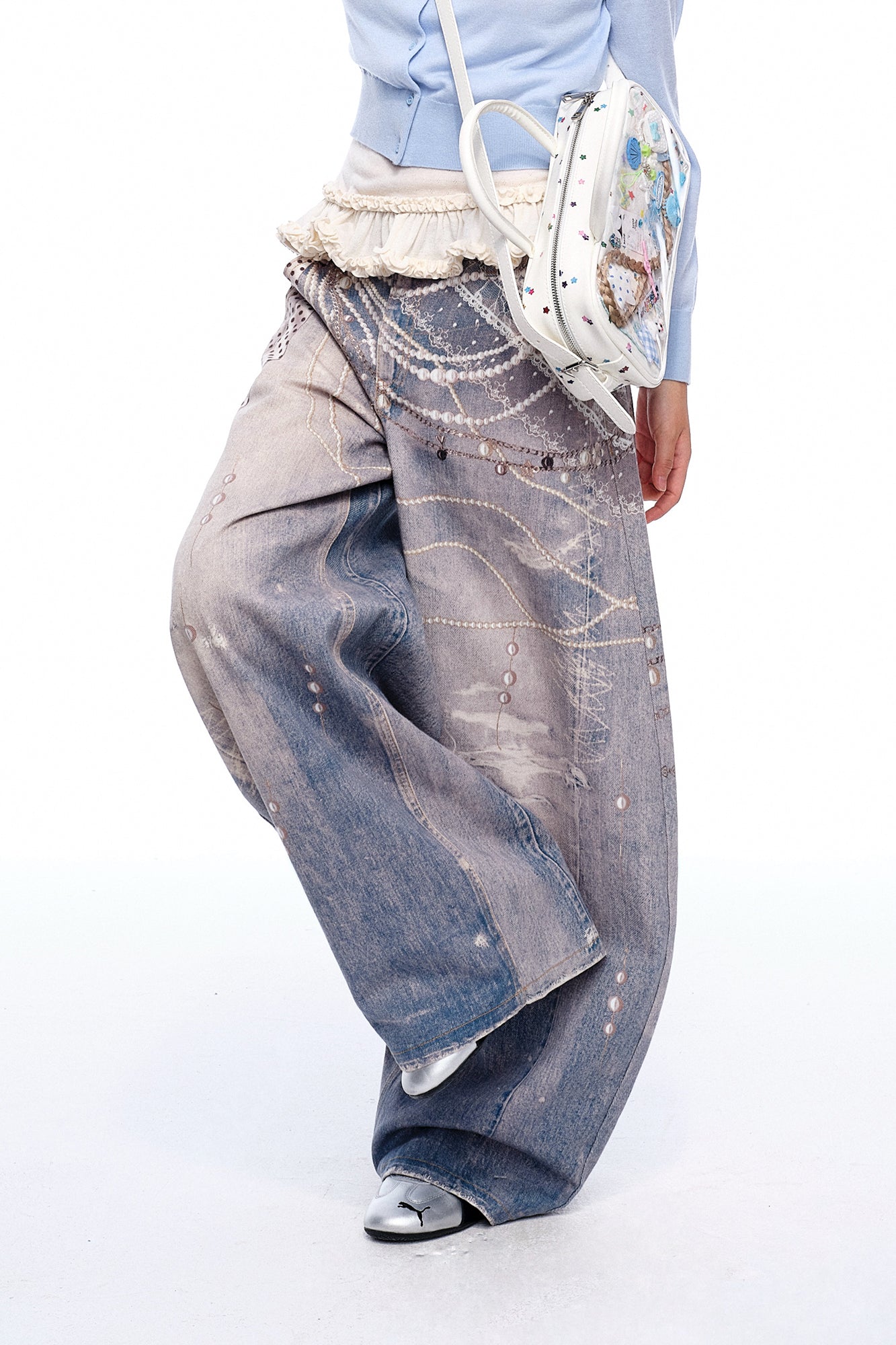MOF Pearl Chain Graphic Washed Curved Jeans
