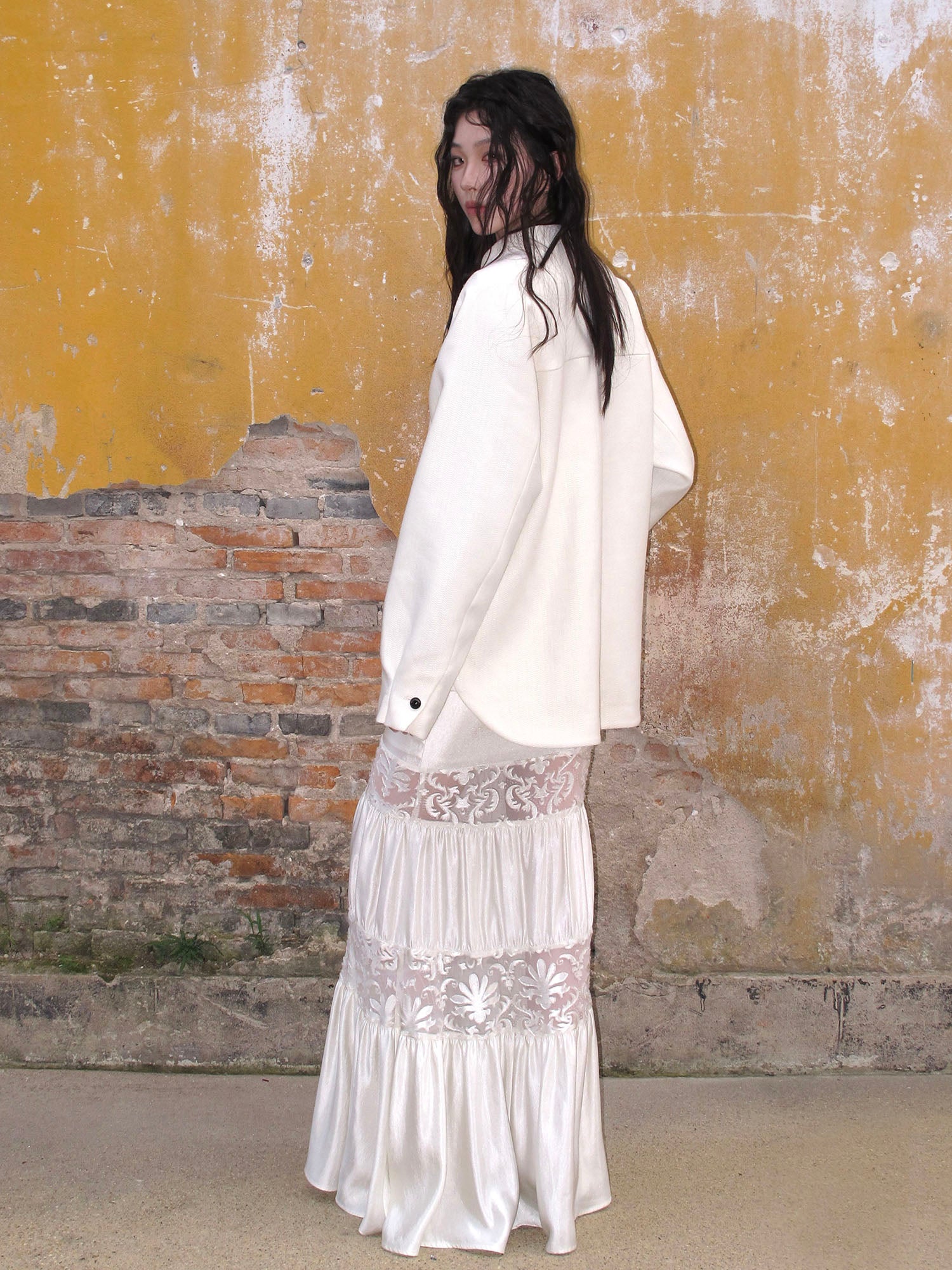 WHYNOTDANCE Embroidery Totem V-Neck Single-Button Coat