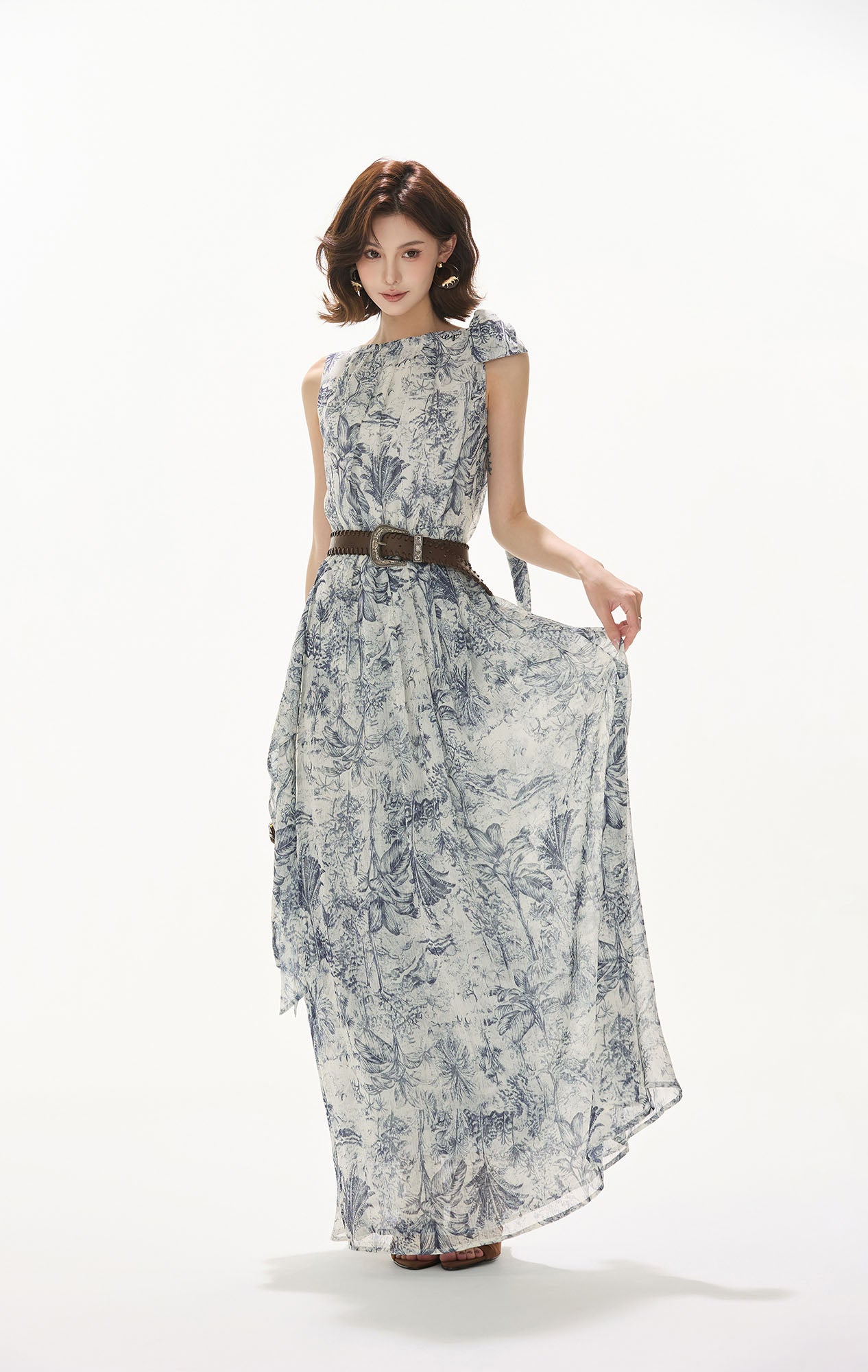 CYNR Ribbon-Shoulder Floral Full-Print Maxi Dress