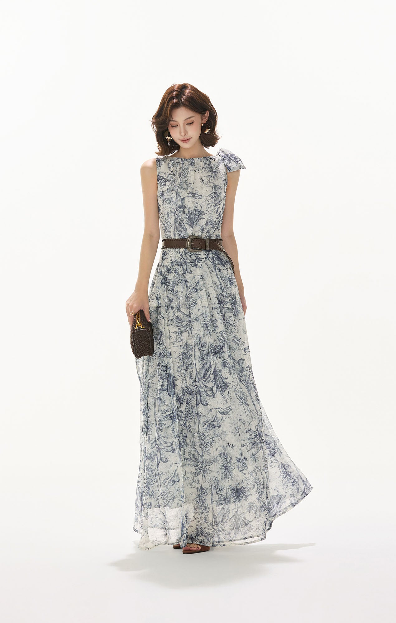 CYNR Ribbon-Shoulder Floral Full-Print Maxi Dress