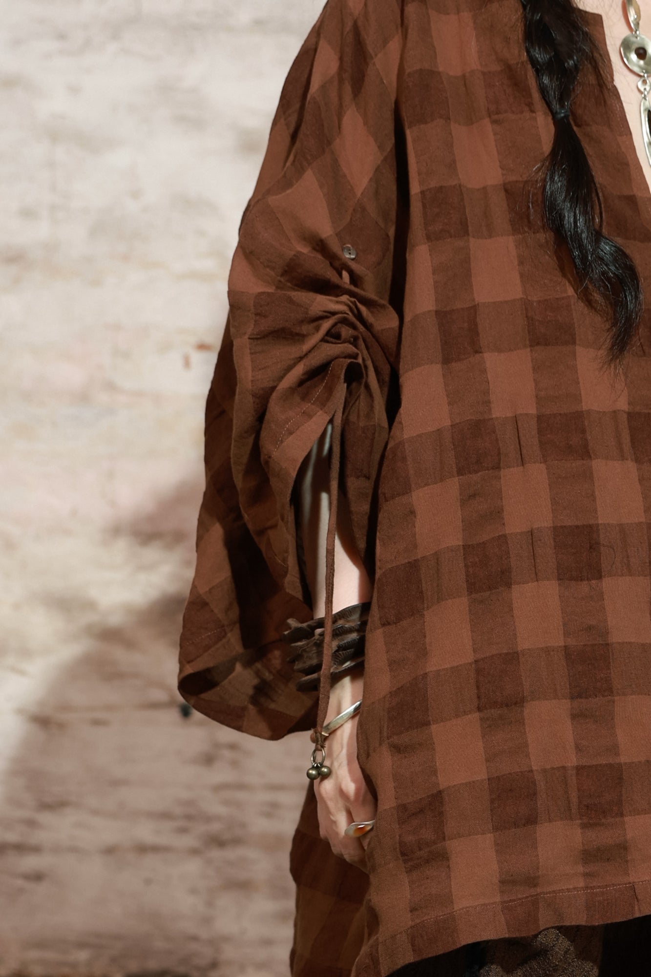 INCH LIM Plaid Drawstring Sleeve Top