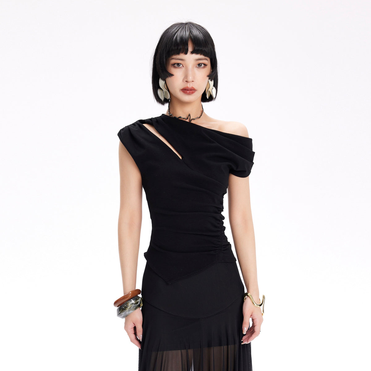 TINY IN STUDIO Asymmetrical Off-Shoulder Cut-Out Ruched T-Shirt