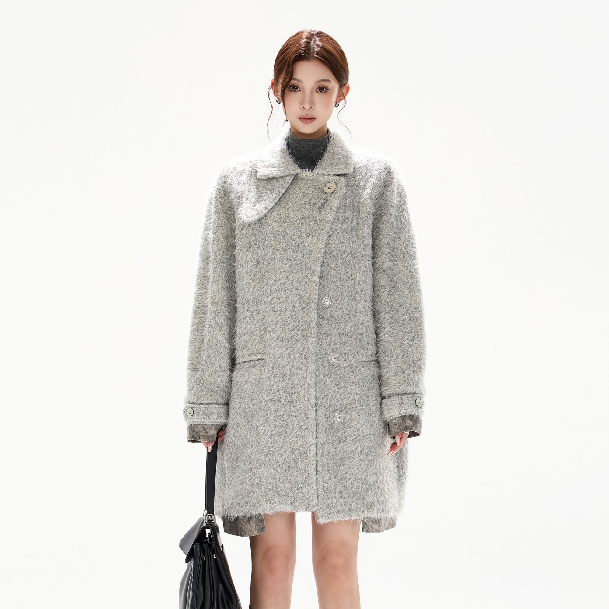 CYGNENOYR Asymmetric Fuzzy Wool-Blend Coat