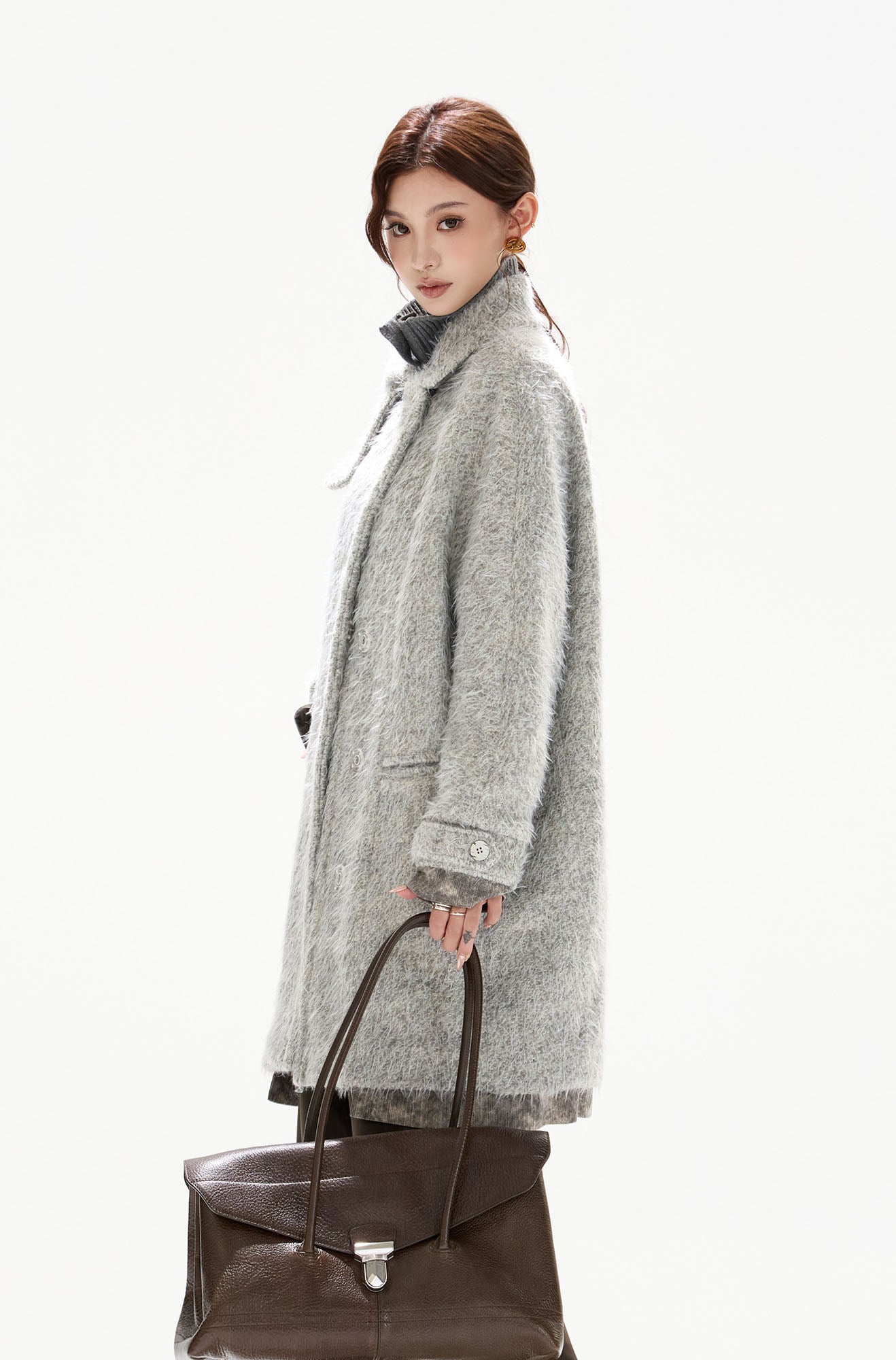 CYGNENOYR Asymmetric Fuzzy Wool-Blend Coat