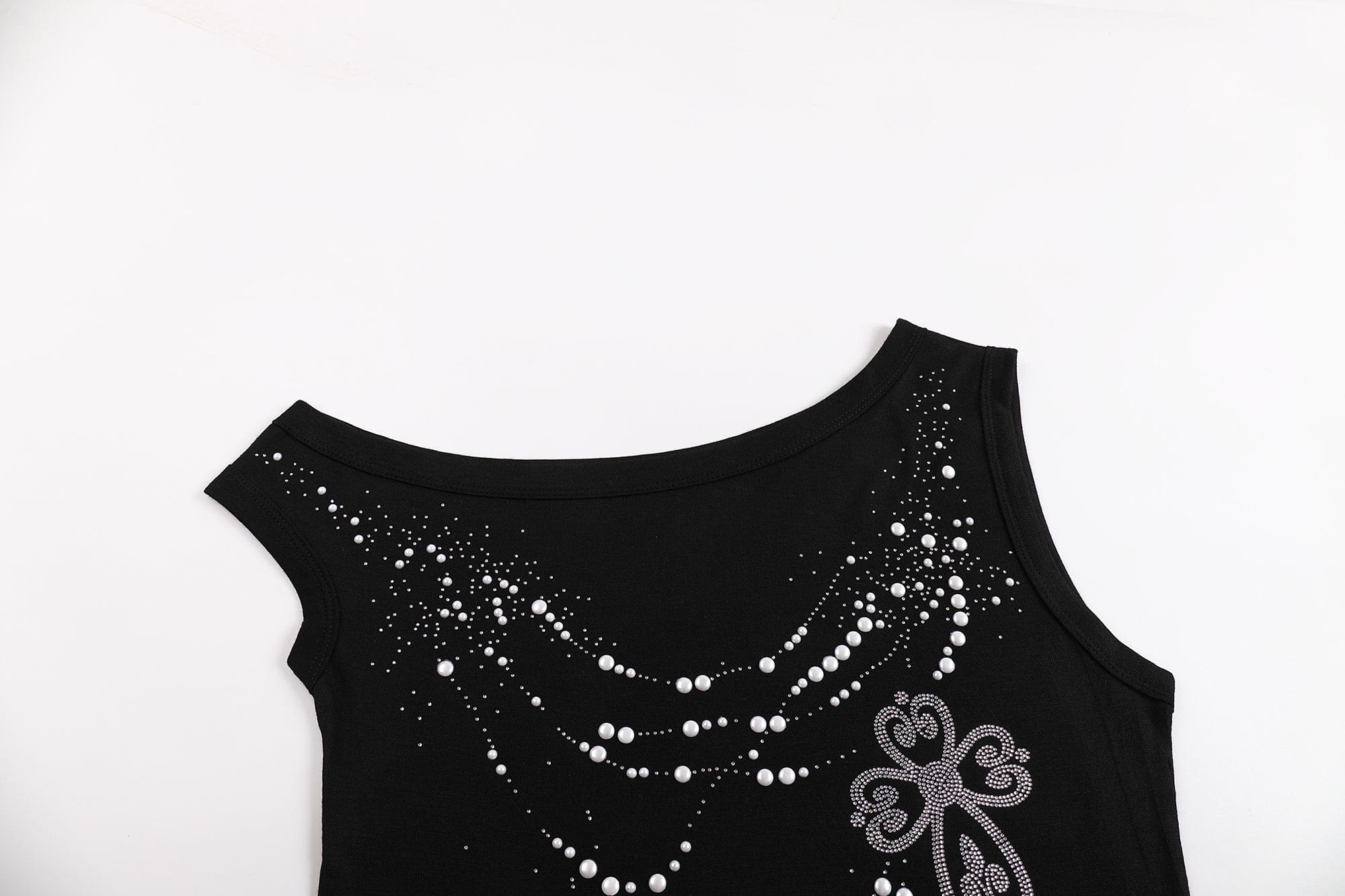 FAYCHUI Asymmetrical Pearl Studded Tank Top