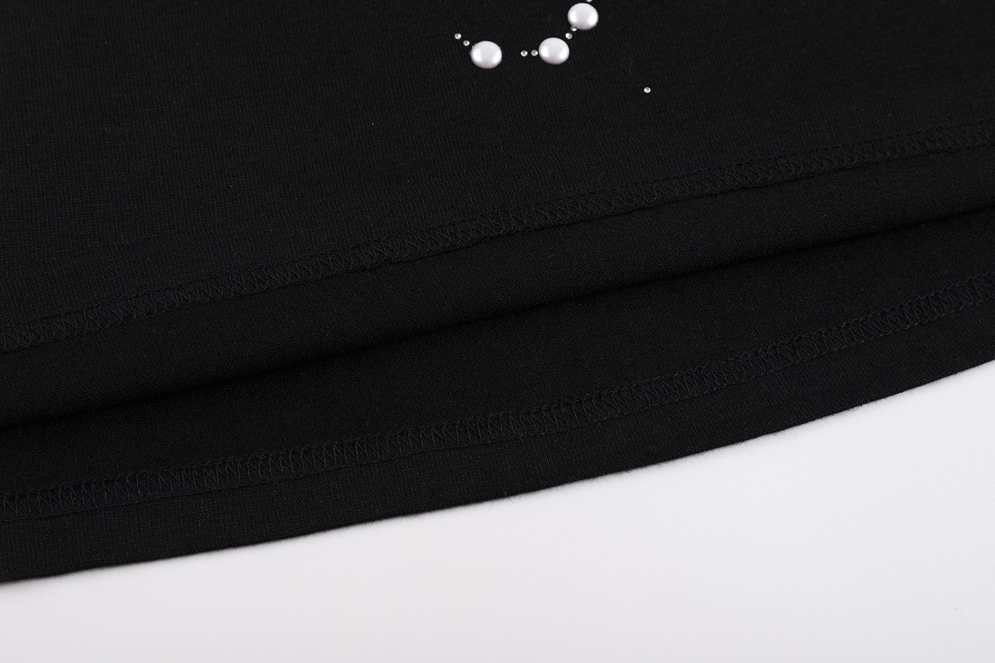 FAYCHUI Asymmetrical Pearl Studded Tank Top