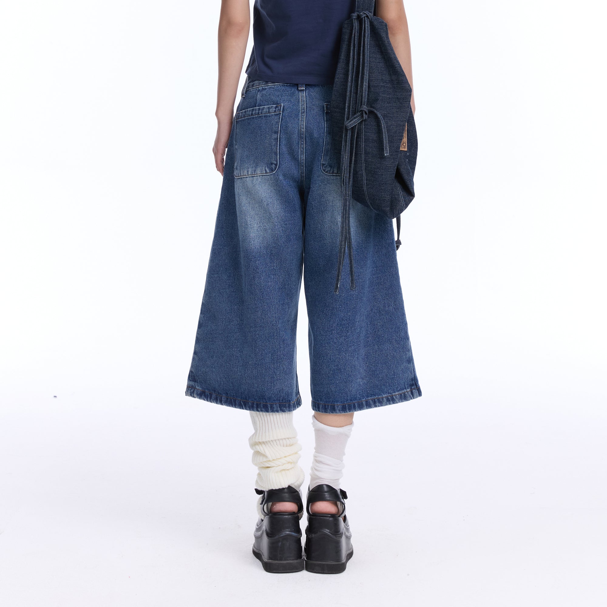 MOF Lace Bow Wide-Leg Cropped Jeans