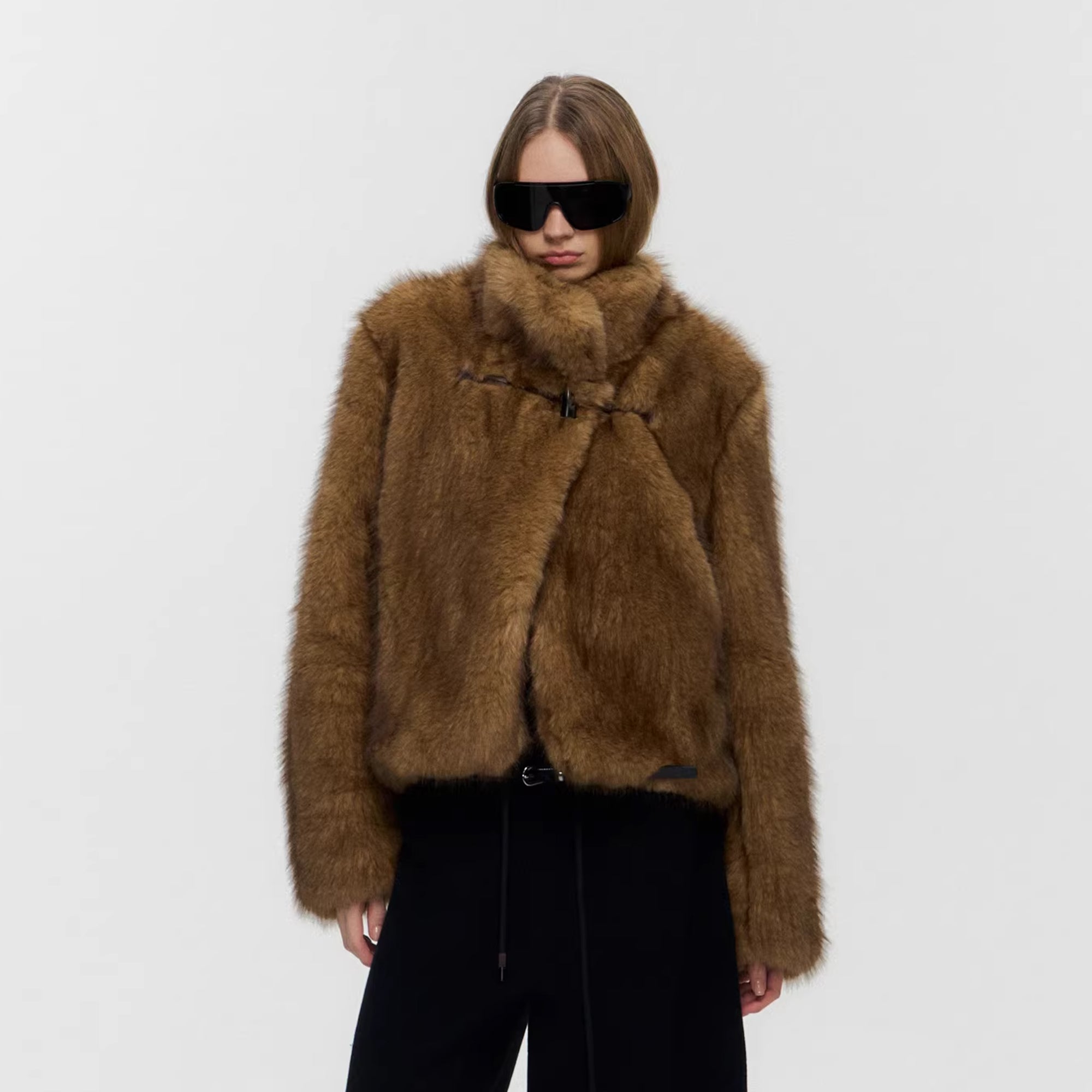 10AMSOTIIIIIIRED Asymmetrical Front Toggle Faux Fur Jacket