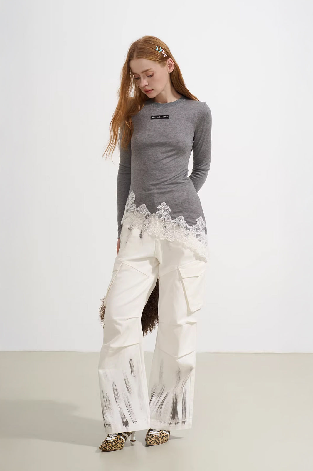 SOFITTE Asymmetric Lace-Hem Slim Long-Sleeve Tee