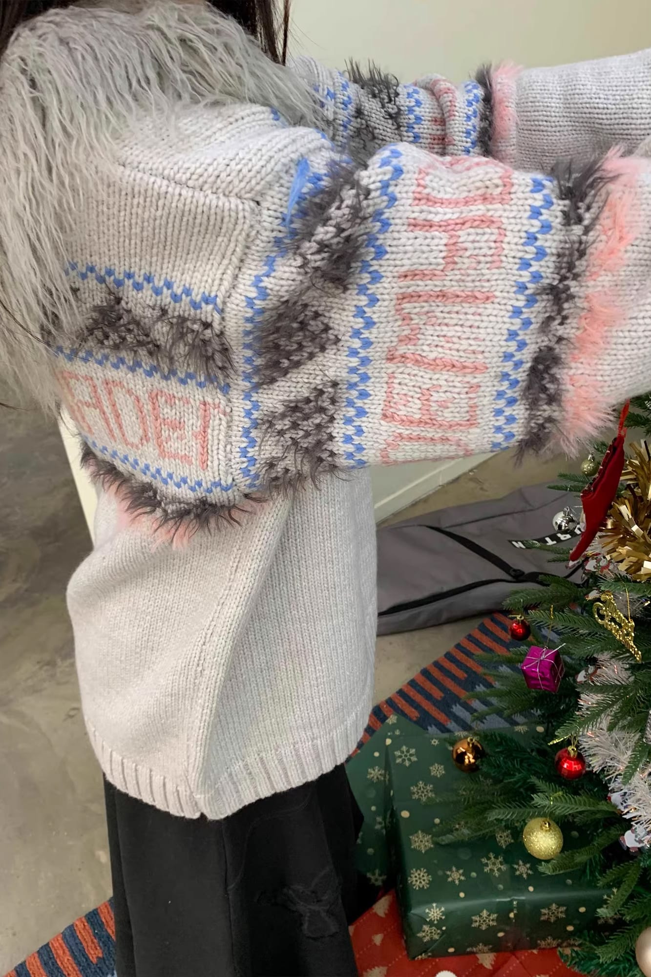 NEVERSEEZ Retro Eyelash-Stripe Sweater