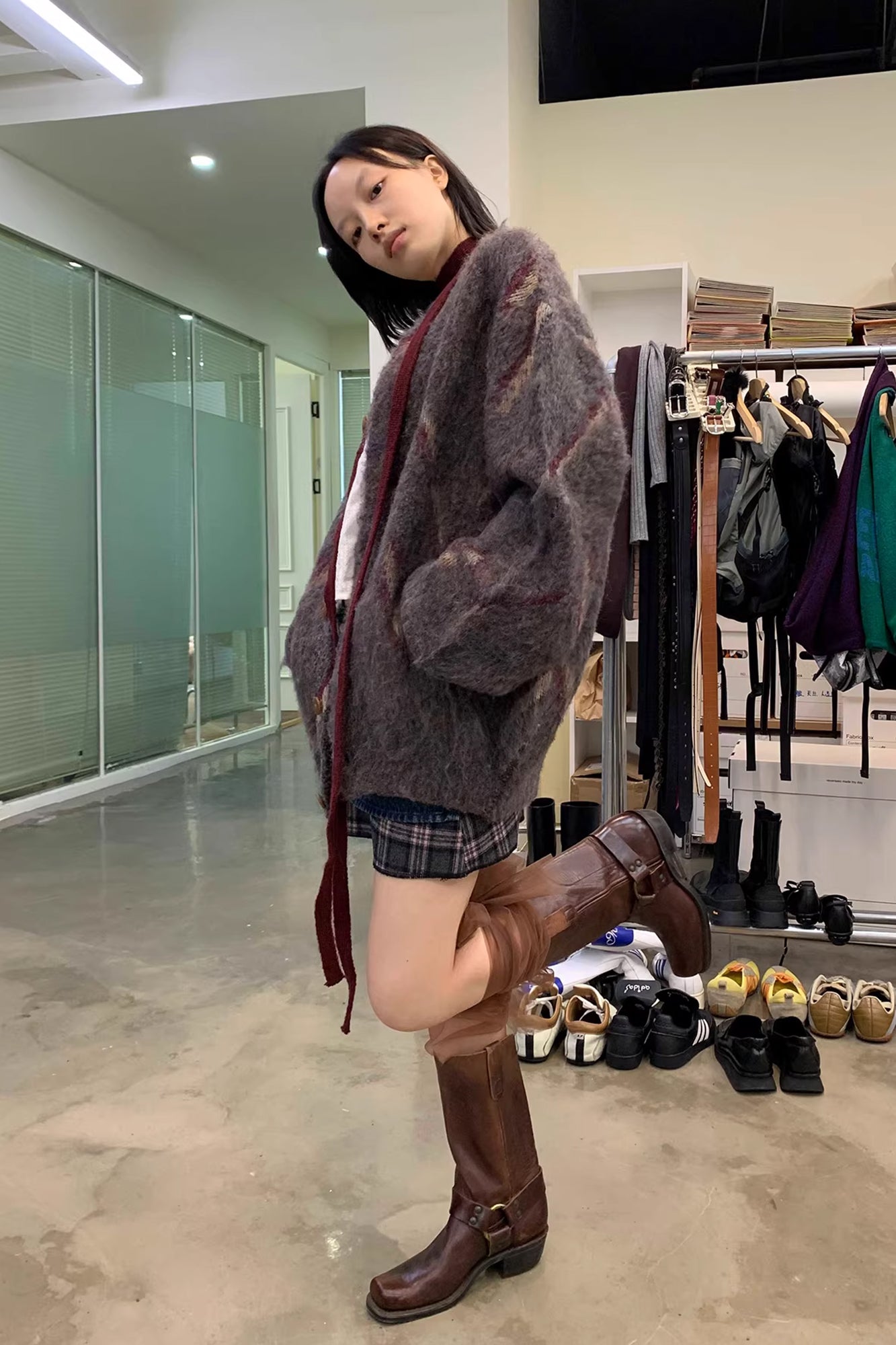 NEVERSEEZ Brushed Zigzag Button Cardigan