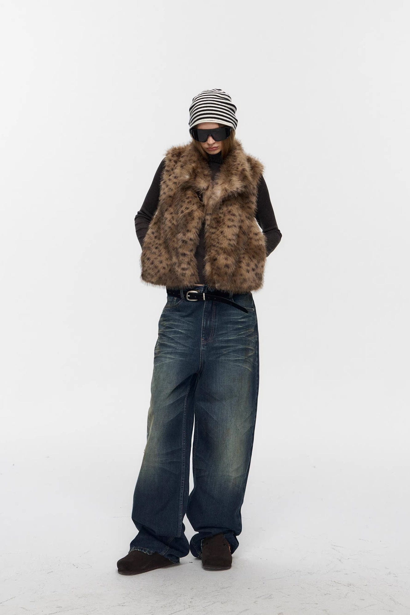 10AMSOTIIIIIIRED Asymmetrical Front Toggle Faux Fur Vest