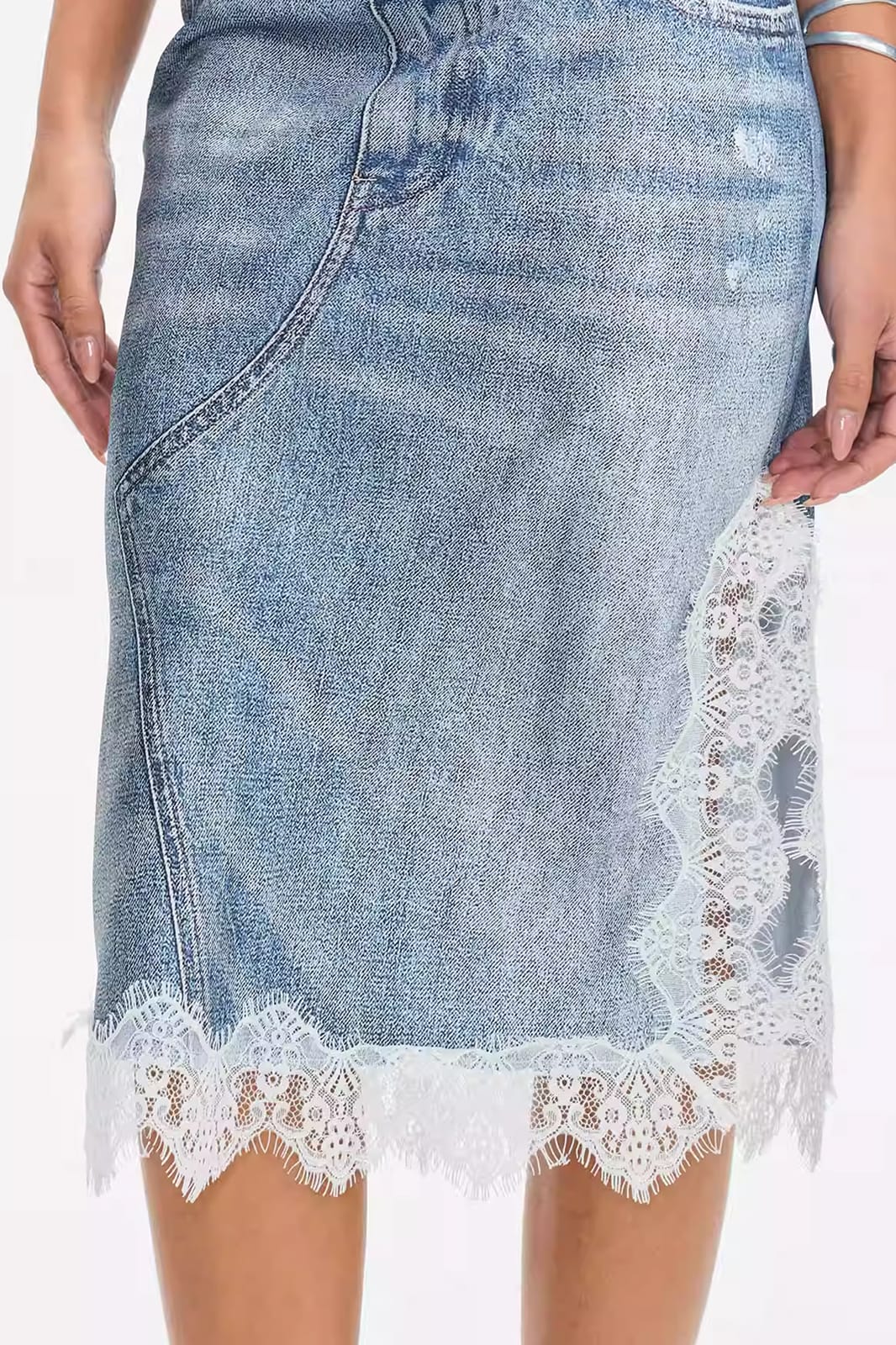 LEONSENSE Denim Full-Print Lace-Splice Slit Skirt
