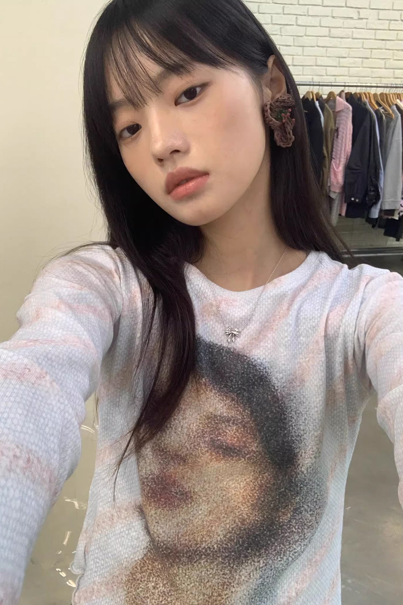 NEVERSEEZ Blurred Portrait Diagonal-Stripe Long-Sleeve Tee