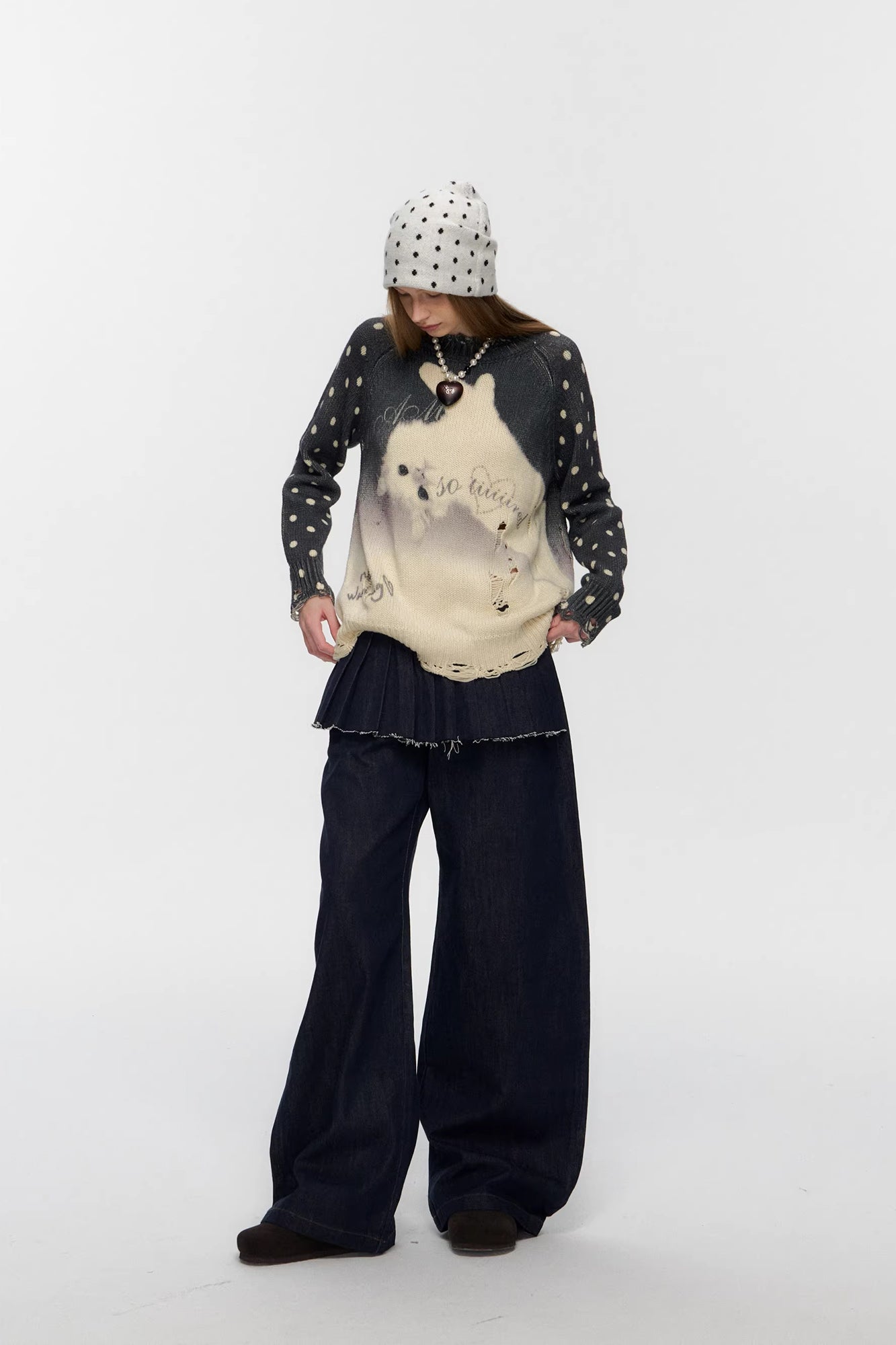 10AMSOTIIIIIIRED Distressed Polka Dot Cat Graphic Sweater