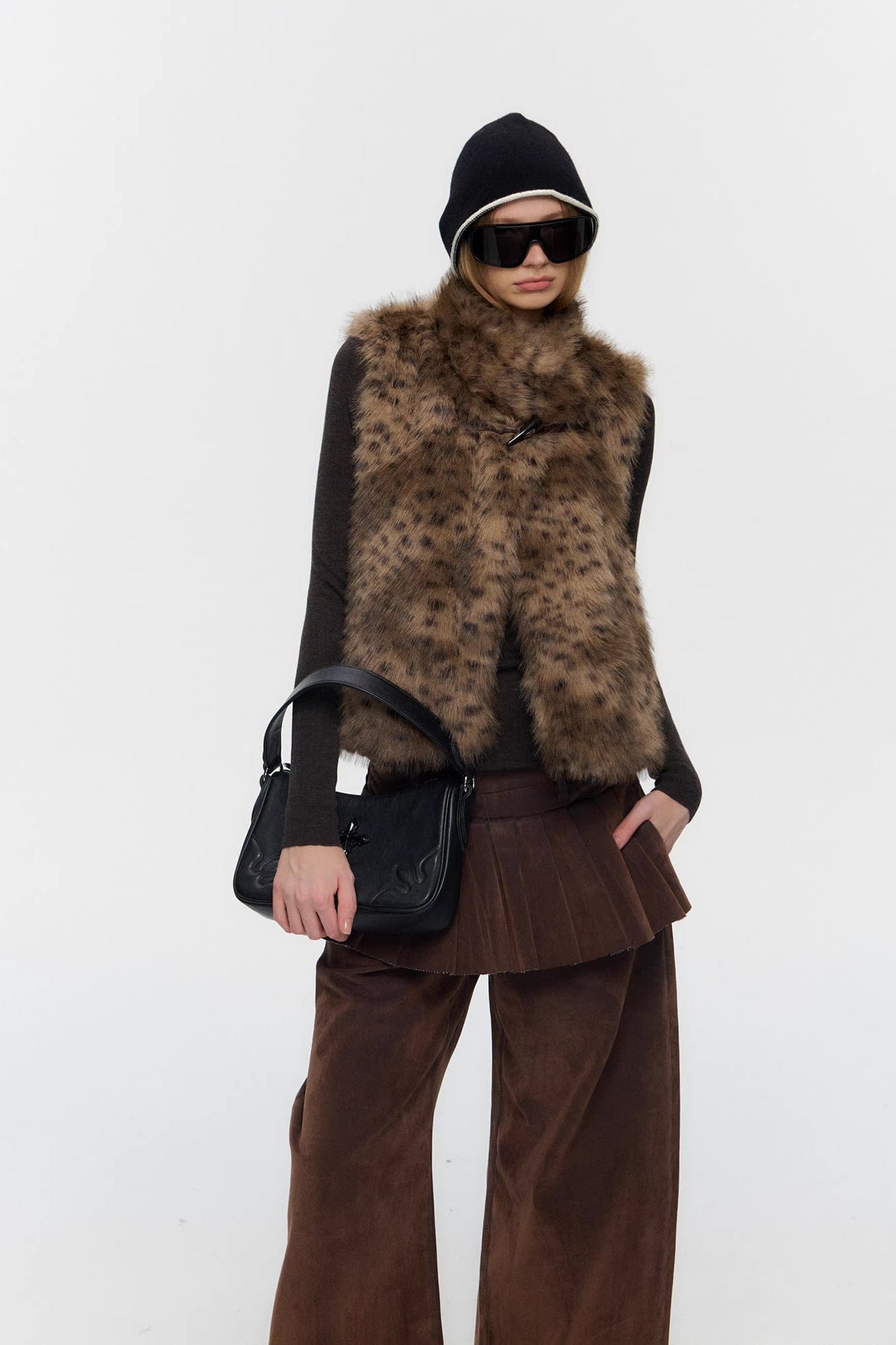 10AMSOTIIIIIIRED Asymmetrical Front Toggle Faux Fur Vest