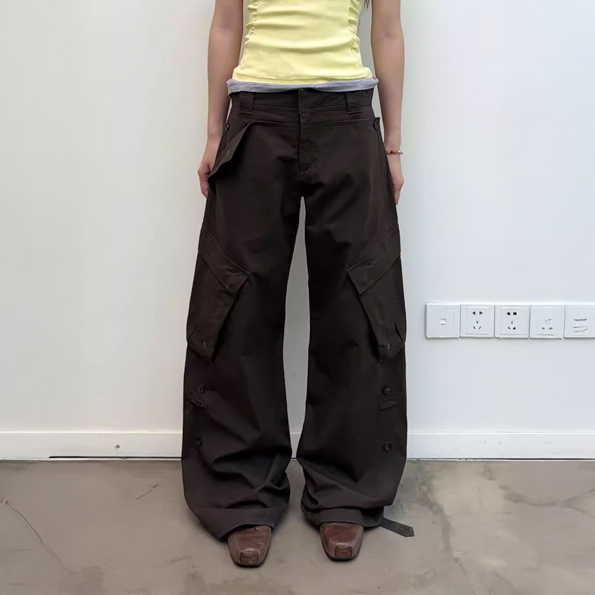 NEVERSEEZ Snap-Hem Multi-Pocket Cargo Pants