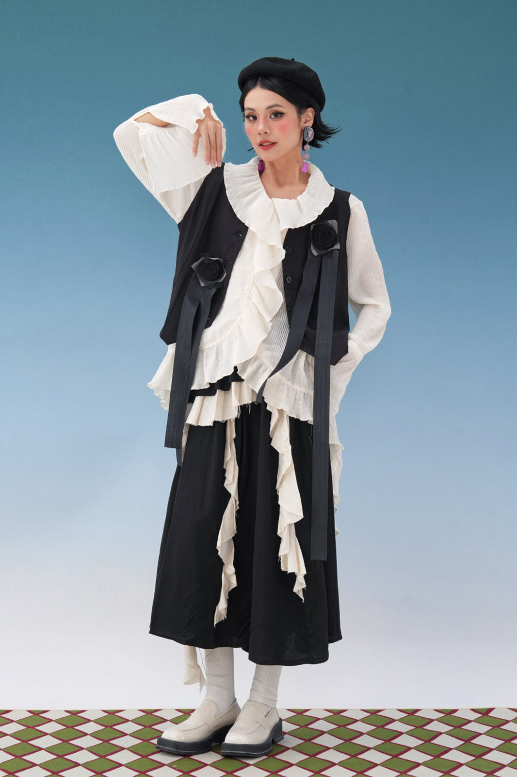NOPMOB Rosette Fringe Irregular Linen Vest