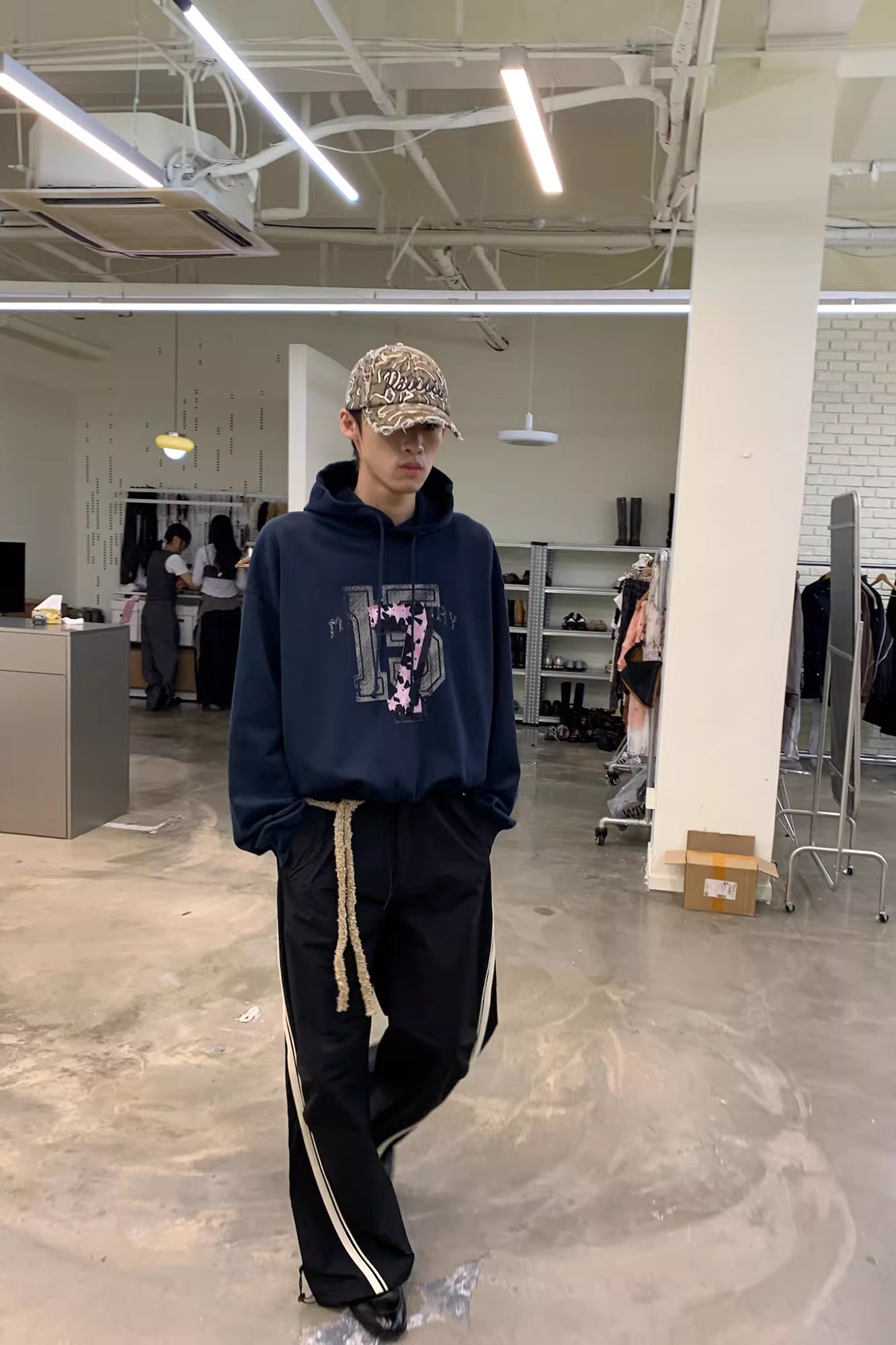 NEVERSEEZ 15 & 7 Layered Graphic Hoodie