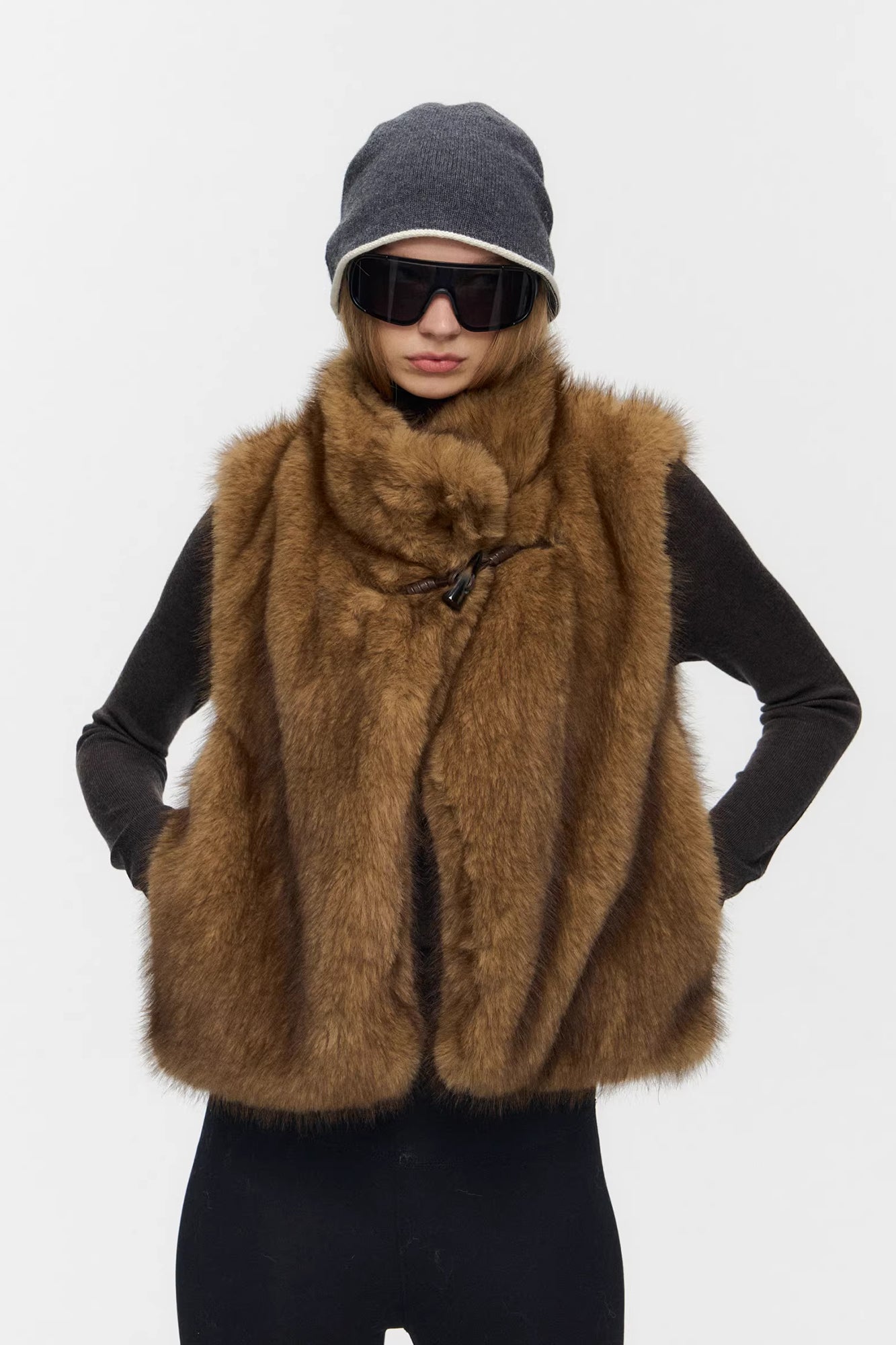 10AMSOTIIIIIIRED Asymmetrical Front Toggle Faux Fur Vest