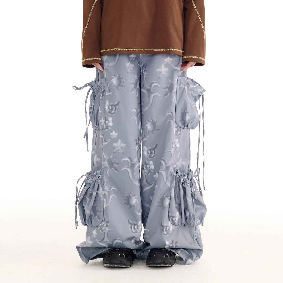 SILLYSIS Graphic Multi-Pocket Wide-Leg Cargo Pants